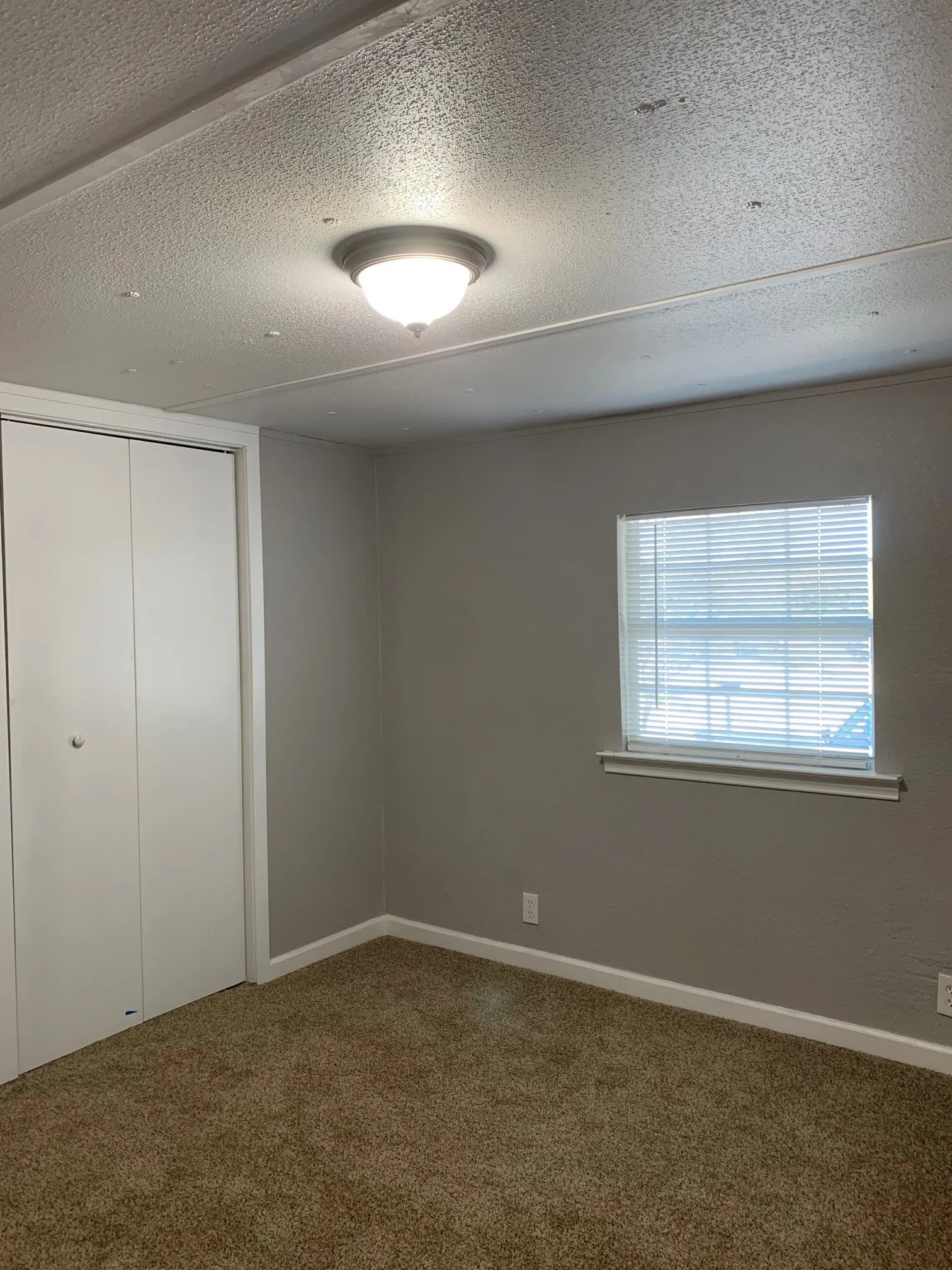 Mobile Home For Rent in Parker County , 120 Overland Court, Azle, Texas 76020, 2 Bedroom, 1 Bathroom, Garage spaces, 773 Sqft, built in 0, mls#21409921, Real Estate Agent in Azle, Homes For Rent in Parker county, Homes For Rent in Azle, Realtor in Azle Texas, Real Estate Brokerage Independent Realty Texas, Luminita Cordes Realtor