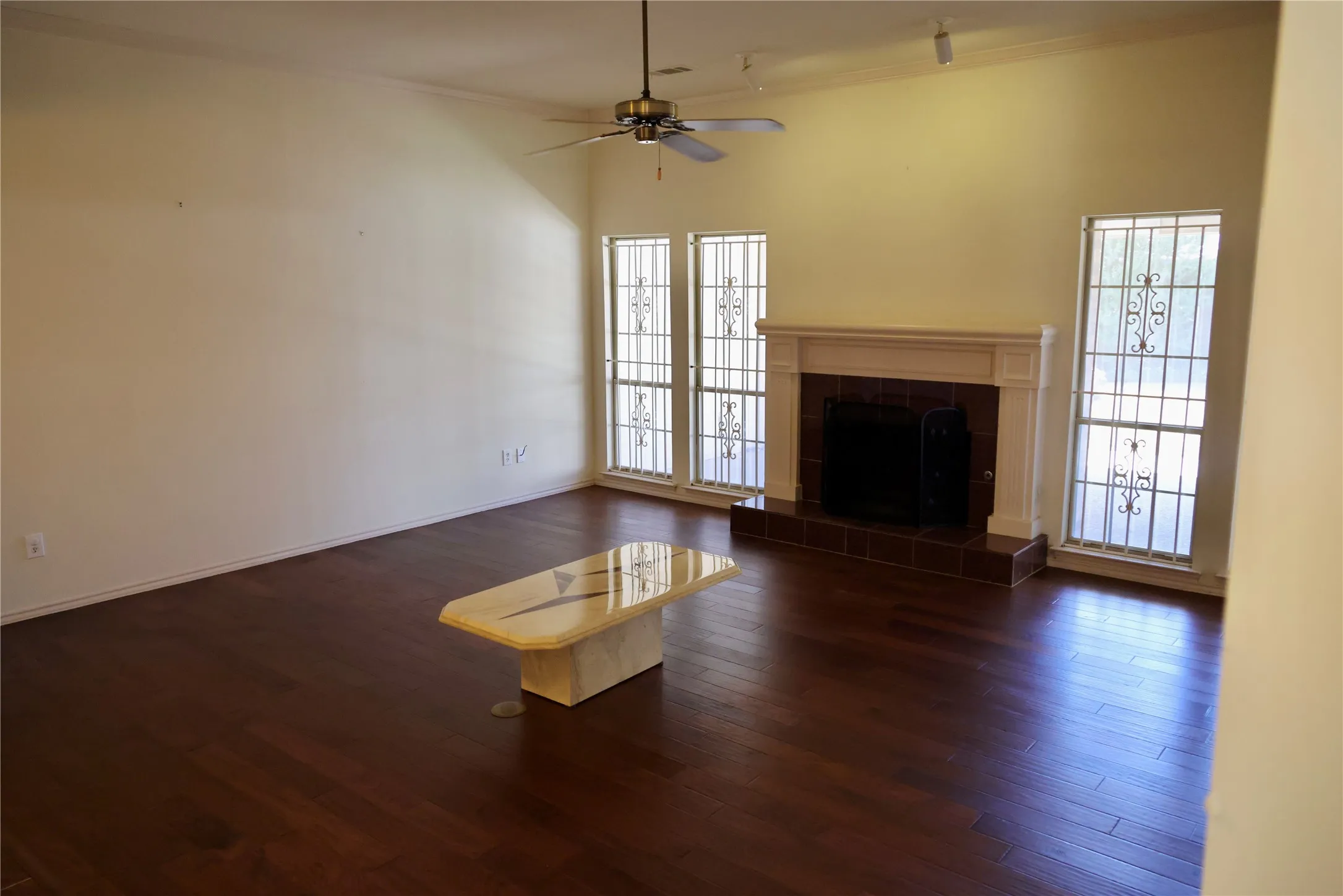 Single Family Residence For Sale in Collin County , 2206 Morning Glory Drive, Richardson, Texas 75082, 3 Bedroom, 2 Bathroom, 2 Garage spaces, 2,203 Sqft, built in 1986, mls#21408858, Real Estate Agent in Richardson, Homes For Sale in Collin county, Homes For Sale in Richardson, Realtor in Richardson Texas, Real Estate Brokerage Independent Realty Texas, Luminita Cordes Realtor