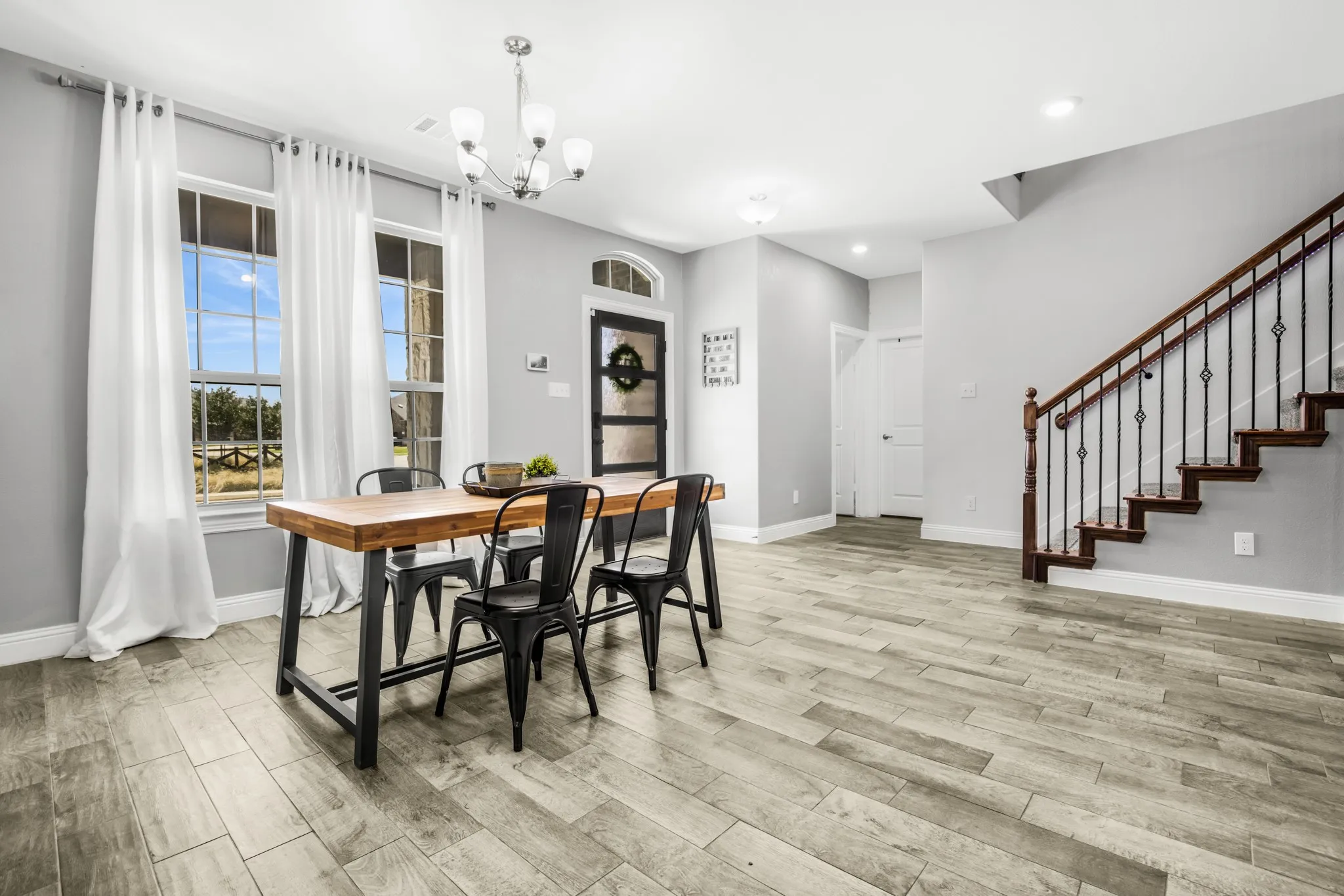 Single Family Residence For Rent in Denton County , 2801 Cerro Ranch Road, Aubrey, Texas 76227, 5 Bedroom, 4 Bathroom, 2 Garage spaces, 3,249 Sqft, built in 2019, mls#21407791, Real Estate Agent in Aubrey, Homes For Rent in Denton county, Homes For Rent in Aubrey, Realtor in Aubrey Texas, Real Estate Brokerage Independent Realty Texas, Luminita Cordes Realtor