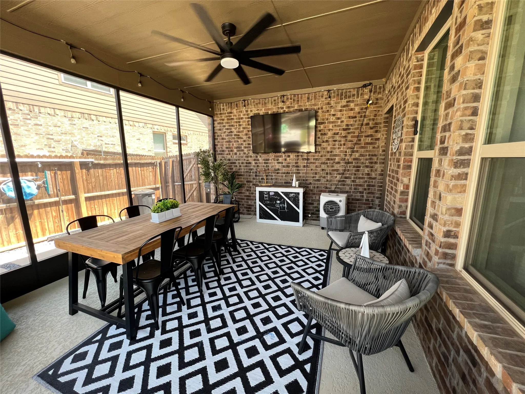 Single Family Residence For Rent in Denton County , 2801 Cerro Ranch Road, Aubrey, Texas 76227, 5 Bedroom, 4 Bathroom, 2 Garage spaces, 3,249 Sqft, built in 2019, mls#21407791, Real Estate Agent in Aubrey, Homes For Rent in Denton county, Homes For Rent in Aubrey, Realtor in Aubrey Texas, Real Estate Brokerage Independent Realty Texas, Luminita Cordes Realtor