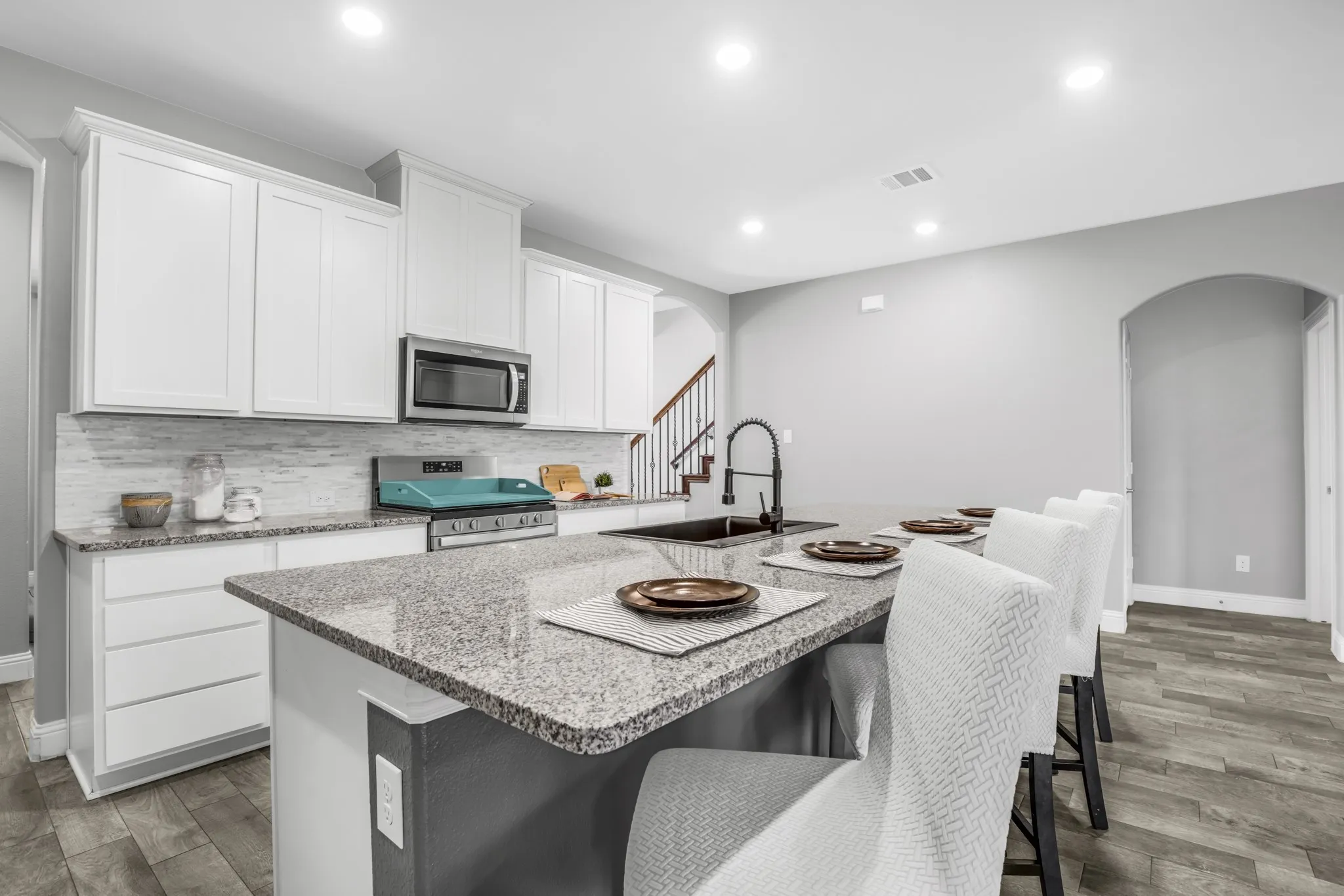 Single Family Residence For Rent in Denton County , 2801 Cerro Ranch Road, Aubrey, Texas 76227, 5 Bedroom, 4 Bathroom, 2 Garage spaces, 3,249 Sqft, built in 2019, mls#21407791, Real Estate Agent in Aubrey, Homes For Rent in Denton county, Homes For Rent in Aubrey, Realtor in Aubrey Texas, Real Estate Brokerage Independent Realty Texas, Luminita Cordes Realtor