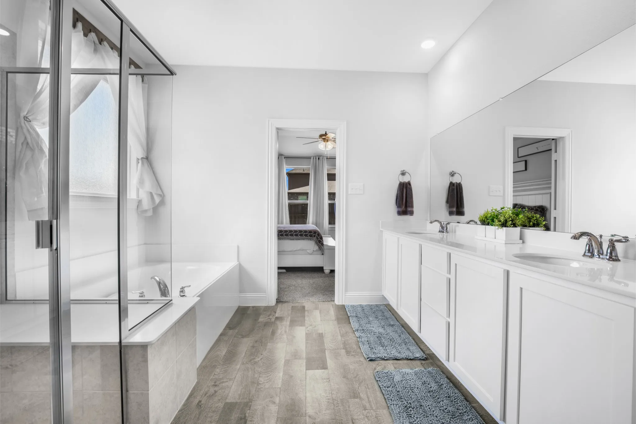 Single Family Residence For Rent in Denton County , 2801 Cerro Ranch Road, Aubrey, Texas 76227, 5 Bedroom, 4 Bathroom, 2 Garage spaces, 3,249 Sqft, built in 2019, mls#21407791, Real Estate Agent in Aubrey, Homes For Rent in Denton county, Homes For Rent in Aubrey, Realtor in Aubrey Texas, Real Estate Brokerage Independent Realty Texas, Luminita Cordes Realtor