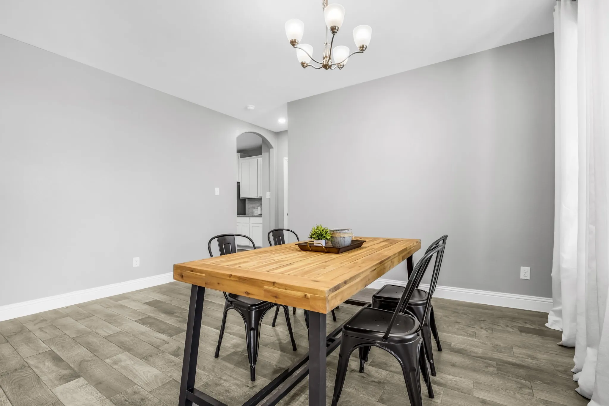 Single Family Residence For Rent in Denton County , 2801 Cerro Ranch Road, Aubrey, Texas 76227, 5 Bedroom, 4 Bathroom, 2 Garage spaces, 3,249 Sqft, built in 2019, mls#21407791, Real Estate Agent in Aubrey, Homes For Rent in Denton county, Homes For Rent in Aubrey, Realtor in Aubrey Texas, Real Estate Brokerage Independent Realty Texas, Luminita Cordes Realtor