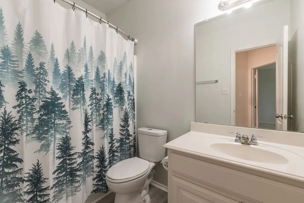 Single Family Residence For Rent in Johnson County , 912 Hidden Oaks Drive, Burleson, Texas 76028, 3 Bedroom, 2 Bathroom, 2 Garage spaces, 1,568 Sqft, built in 2008, mls#21394478, Real Estate Agent in Burleson, Homes For Rent in Johnson county, Homes For Rent in Burleson, Realtor in Burleson Texas, Real Estate Brokerage Independent Realty Texas, Luminita Cordes Realtor