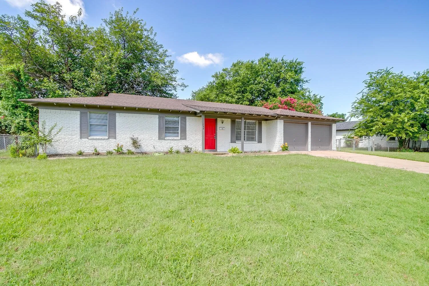 Single Family Residence For Rent