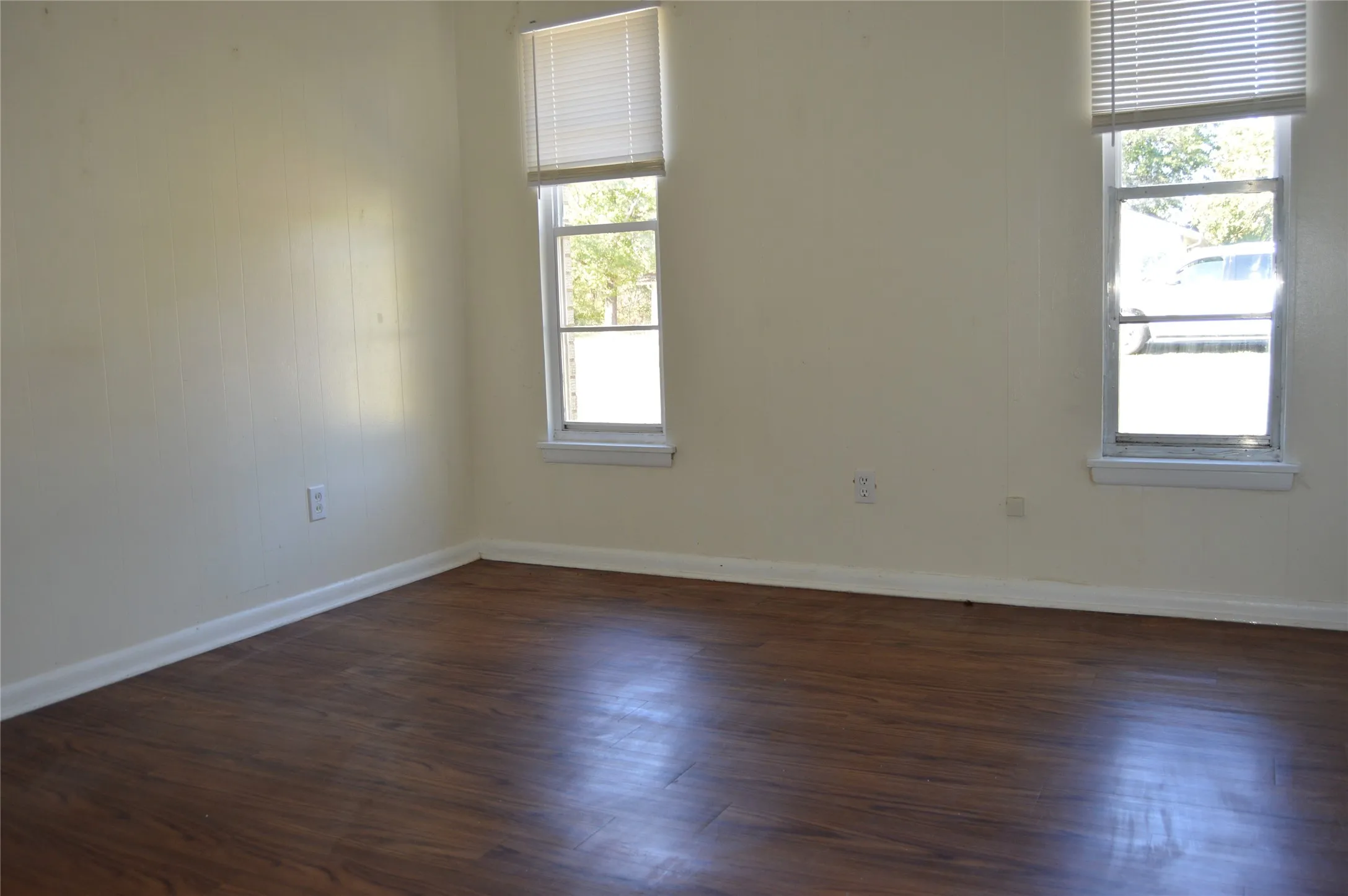 Duplex For Sale in Hunt County , 2603 Mayo Street, Commerce, Texas 75428, 0, 0, 2 Garage spaces, 0 Sqft, built in 1971, mls#21409897, Real Estate Agent in Commerce, Homes For Sale in Hunt county, Homes For Sale in Commerce, Realtor in Commerce Texas, Real Estate Brokerage Independent Realty Texas, Luminita Cordes Realtor