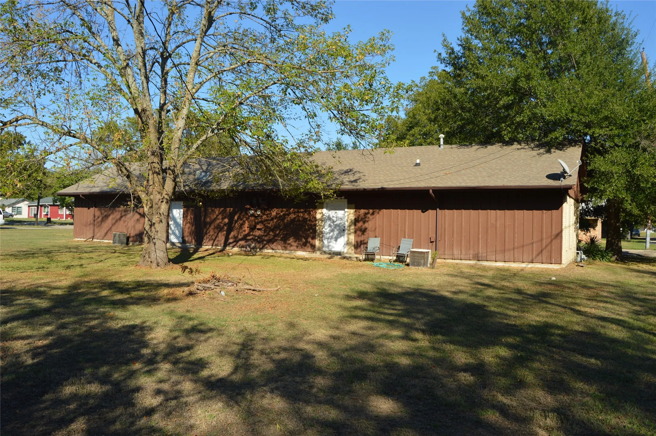 Duplex For Sale in Hunt County , 2603 Mayo Street, Commerce, Texas 75428, 0, 0, 2 Garage spaces, 0 Sqft, built in 1971, mls#21409897, Real Estate Agent in Commerce, Homes For Sale in Hunt county, Homes For Sale in Commerce, Realtor in Commerce Texas, Real Estate Brokerage Independent Realty Texas, Luminita Cordes Realtor
