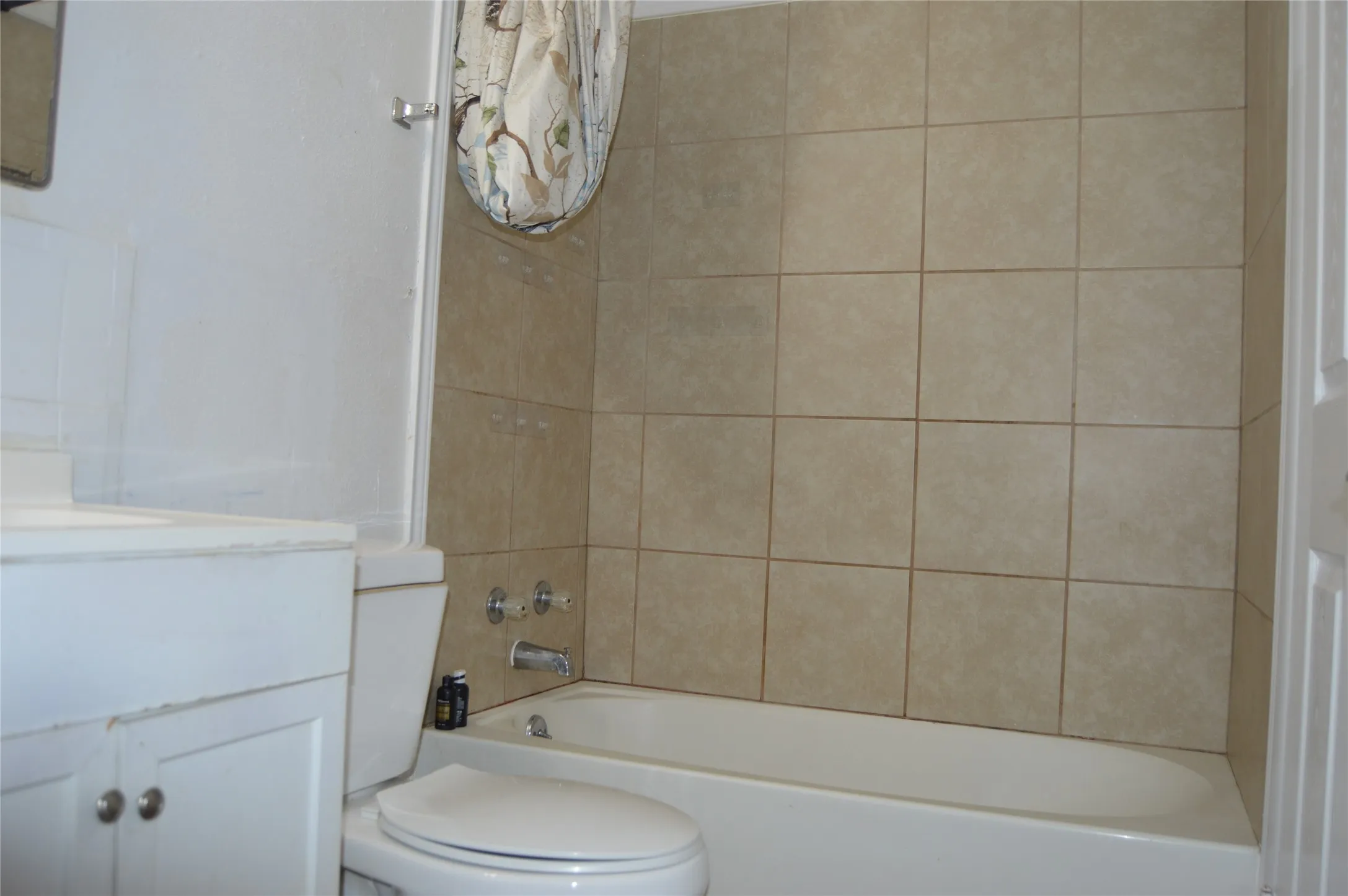 Duplex For Sale in Hunt County , 2603 Mayo Street, Commerce, Texas 75428, 0, 0, 2 Garage spaces, 0 Sqft, built in 1971, mls#21409897, Real Estate Agent in Commerce, Homes For Sale in Hunt county, Homes For Sale in Commerce, Realtor in Commerce Texas, Real Estate Brokerage Independent Realty Texas, Luminita Cordes Realtor