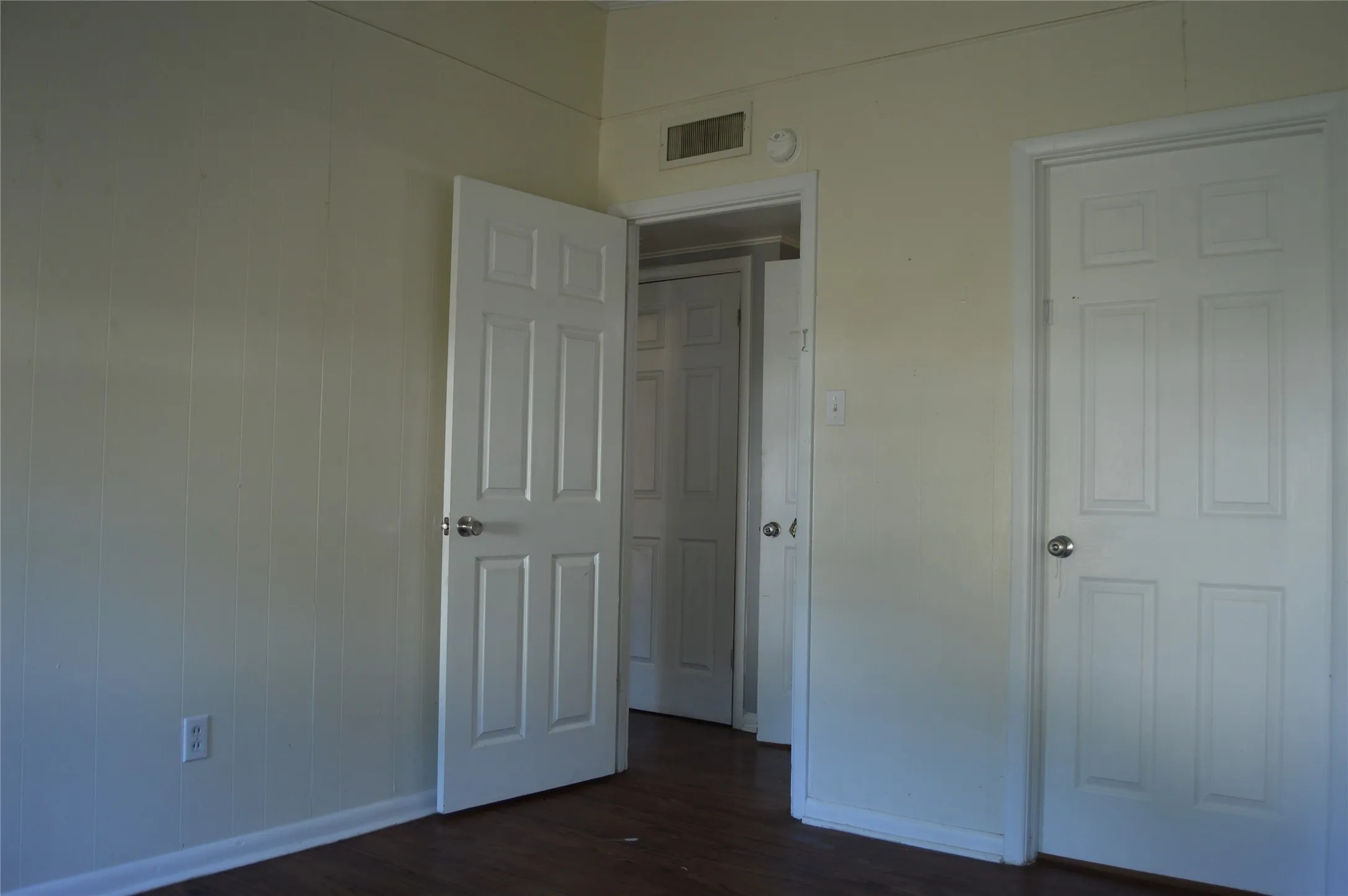 Duplex For Sale in Hunt County , 2603 Mayo Street, Commerce, Texas 75428, 0, 0, 2 Garage spaces, 0 Sqft, built in 1971, mls#21409897, Real Estate Agent in Commerce, Homes For Sale in Hunt county, Homes For Sale in Commerce, Realtor in Commerce Texas, Real Estate Brokerage Independent Realty Texas, Luminita Cordes Realtor
