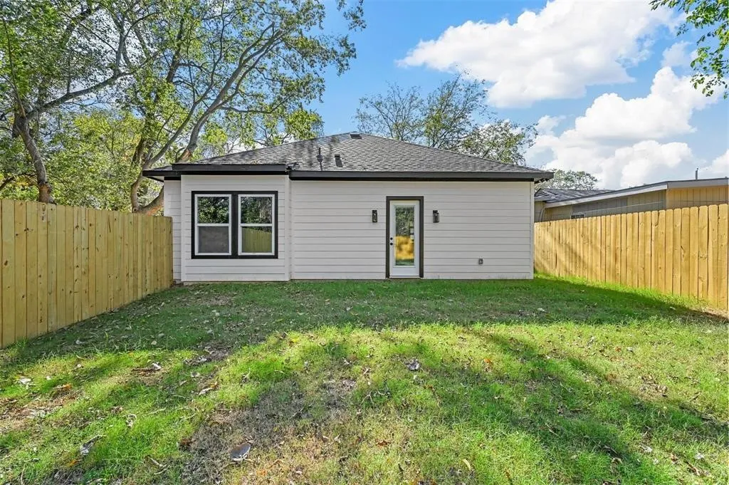 Single Family Residence For Rent in Dallas County , 5424 Bourquin Street, Dallas, Texas 75210, 4 Bedroom, 2 Bathroom, Garage spaces, 1,550 Sqft, built in 2025, mls#21409941, Real Estate Agent in Dallas, Homes For Rent in Dallas county, Homes For Rent in Dallas, Realtor in Dallas Texas, Real Estate Brokerage Independent Realty Texas, Luminita Cordes Realtor