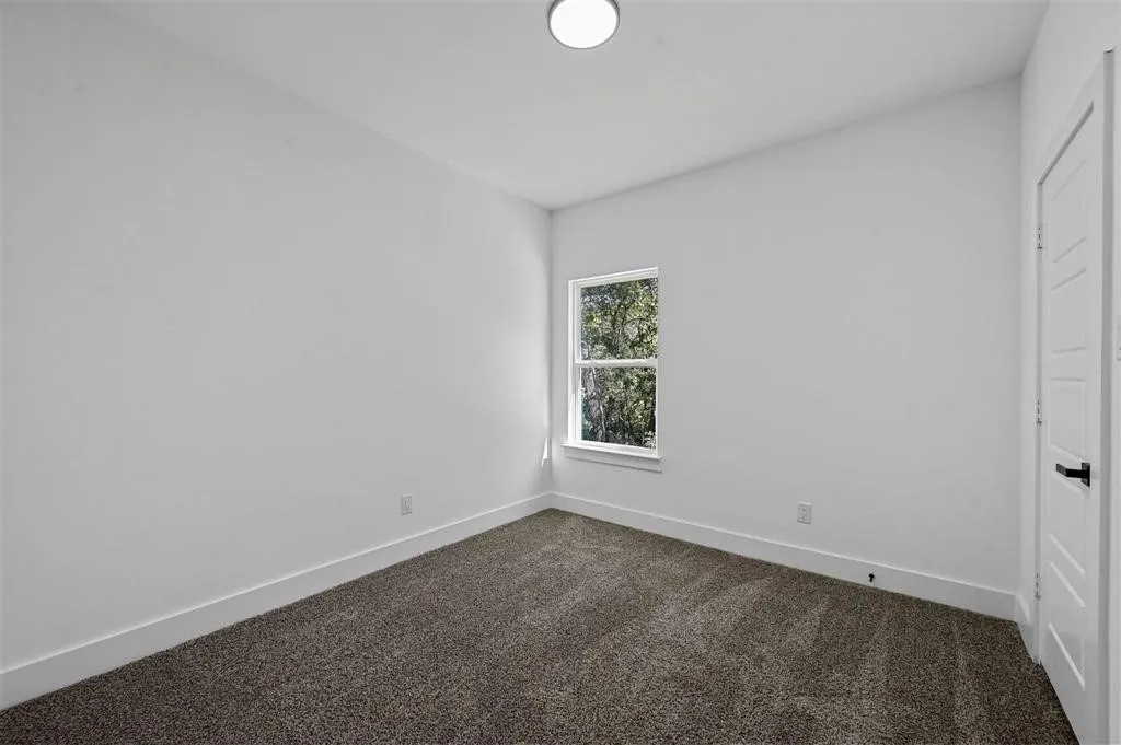 Single Family Residence For Rent in Dallas County , 5424 Bourquin Street, Dallas, Texas 75210, 4 Bedroom, 2 Bathroom, Garage spaces, 1,550 Sqft, built in 2025, mls#21409941, Real Estate Agent in Dallas, Homes For Rent in Dallas county, Homes For Rent in Dallas, Realtor in Dallas Texas, Real Estate Brokerage Independent Realty Texas, Luminita Cordes Realtor