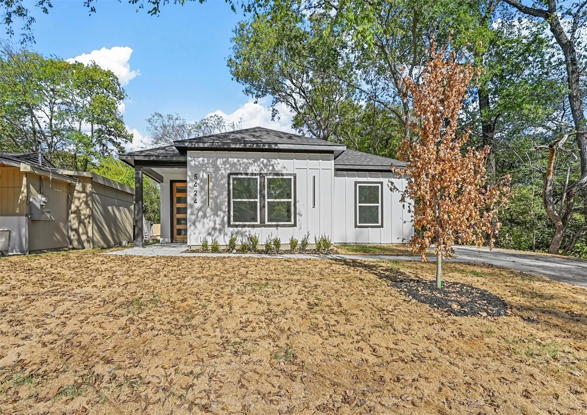 Single Family Residence For Rent