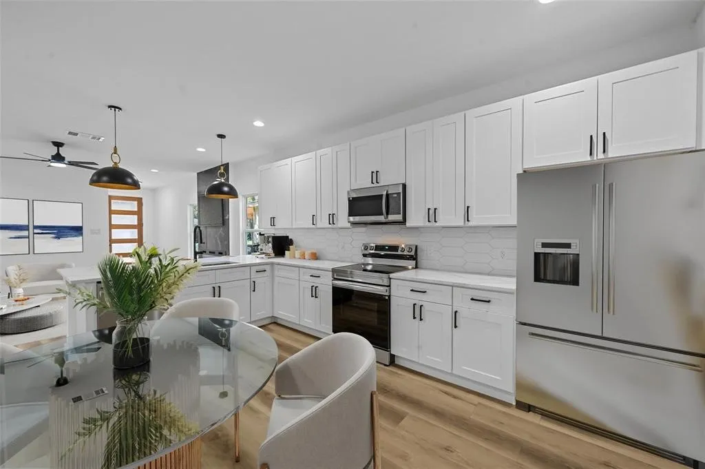 Single Family Residence For Rent in Dallas County , 5424 Bourquin Street, Dallas, Texas 75210, 4 Bedroom, 2 Bathroom, Garage spaces, 1,550 Sqft, built in 2025, mls#21409941, Real Estate Agent in Dallas, Homes For Rent in Dallas county, Homes For Rent in Dallas, Realtor in Dallas Texas, Real Estate Brokerage Independent Realty Texas, Luminita Cordes Realtor