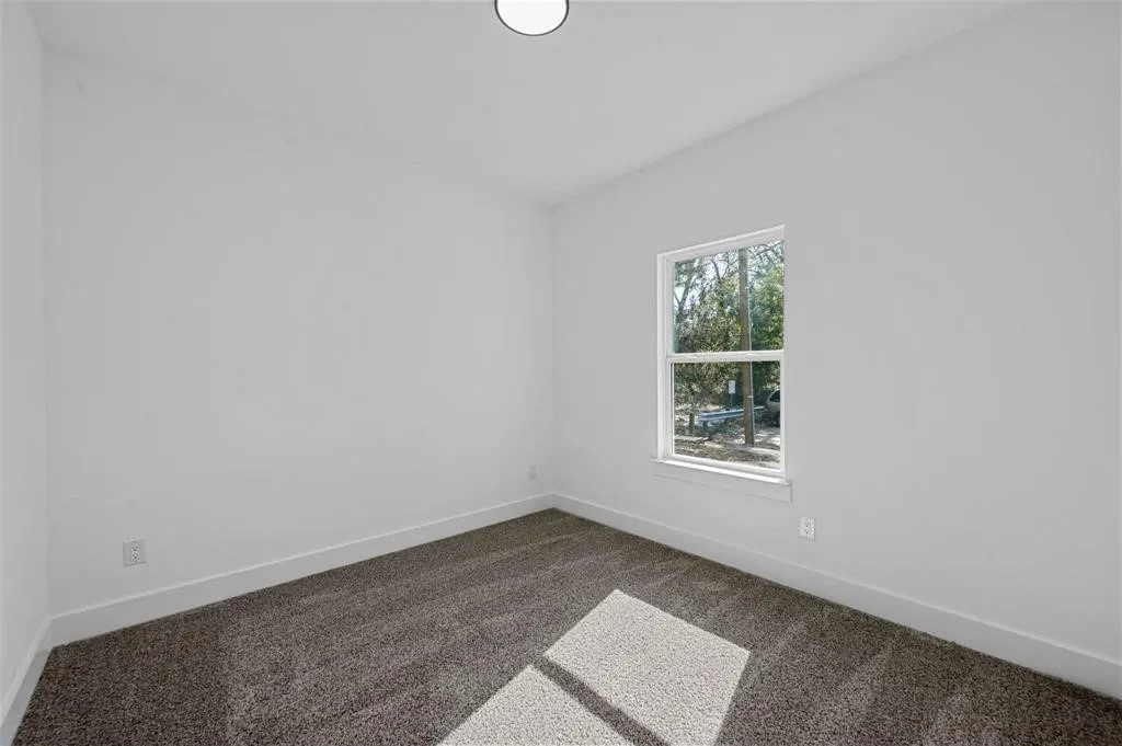 Single Family Residence For Rent in Dallas County , 5424 Bourquin Street, Dallas, Texas 75210, 4 Bedroom, 2 Bathroom, Garage spaces, 1,550 Sqft, built in 2025, mls#21409941, Real Estate Agent in Dallas, Homes For Rent in Dallas county, Homes For Rent in Dallas, Realtor in Dallas Texas, Real Estate Brokerage Independent Realty Texas, Luminita Cordes Realtor