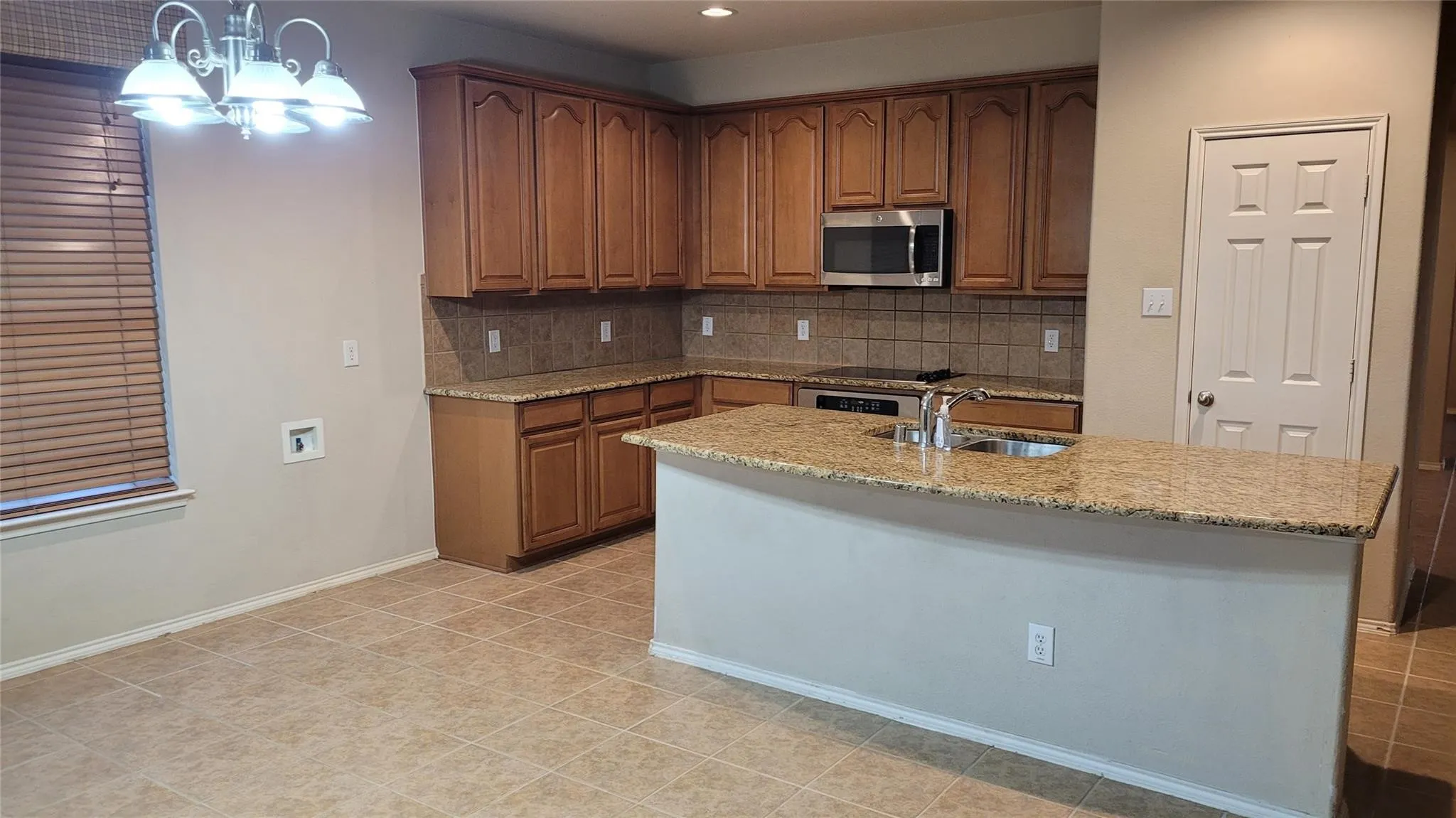 Single Family Residence For Rent in Denton County , 12739 Cardinal Creek Drive, Frisco, Texas 75033, 4 Bedroom, 3 Bathroom, 2 Garage spaces, 3,666 Sqft, built in 2005, mls#21409942, Real Estate Agent in Frisco, Homes For Rent in Denton county, Homes For Rent in Frisco, Realtor in Frisco Texas, Real Estate Brokerage Independent Realty Texas, Luminita Cordes Realtor