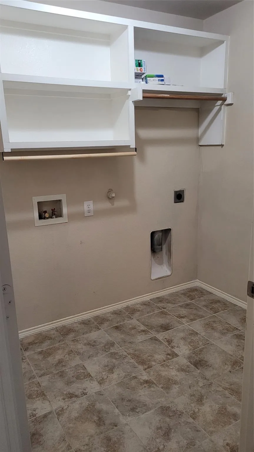 Single Family Residence For Rent in Denton County , 12739 Cardinal Creek Drive, Frisco, Texas 75033, 4 Bedroom, 3 Bathroom, 2 Garage spaces, 3,666 Sqft, built in 2005, mls#21409942, Real Estate Agent in Frisco, Homes For Rent in Denton county, Homes For Rent in Frisco, Realtor in Frisco Texas, Real Estate Brokerage Independent Realty Texas, Luminita Cordes Realtor