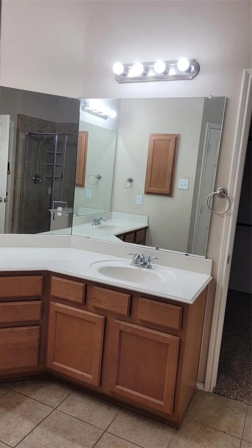 Single Family Residence For Rent in Denton County , 12739 Cardinal Creek Drive, Frisco, Texas 75033, 4 Bedroom, 3 Bathroom, 2 Garage spaces, 3,666 Sqft, built in 2005, mls#21409942, Real Estate Agent in Frisco, Homes For Rent in Denton county, Homes For Rent in Frisco, Realtor in Frisco Texas, Real Estate Brokerage Independent Realty Texas, Luminita Cordes Realtor