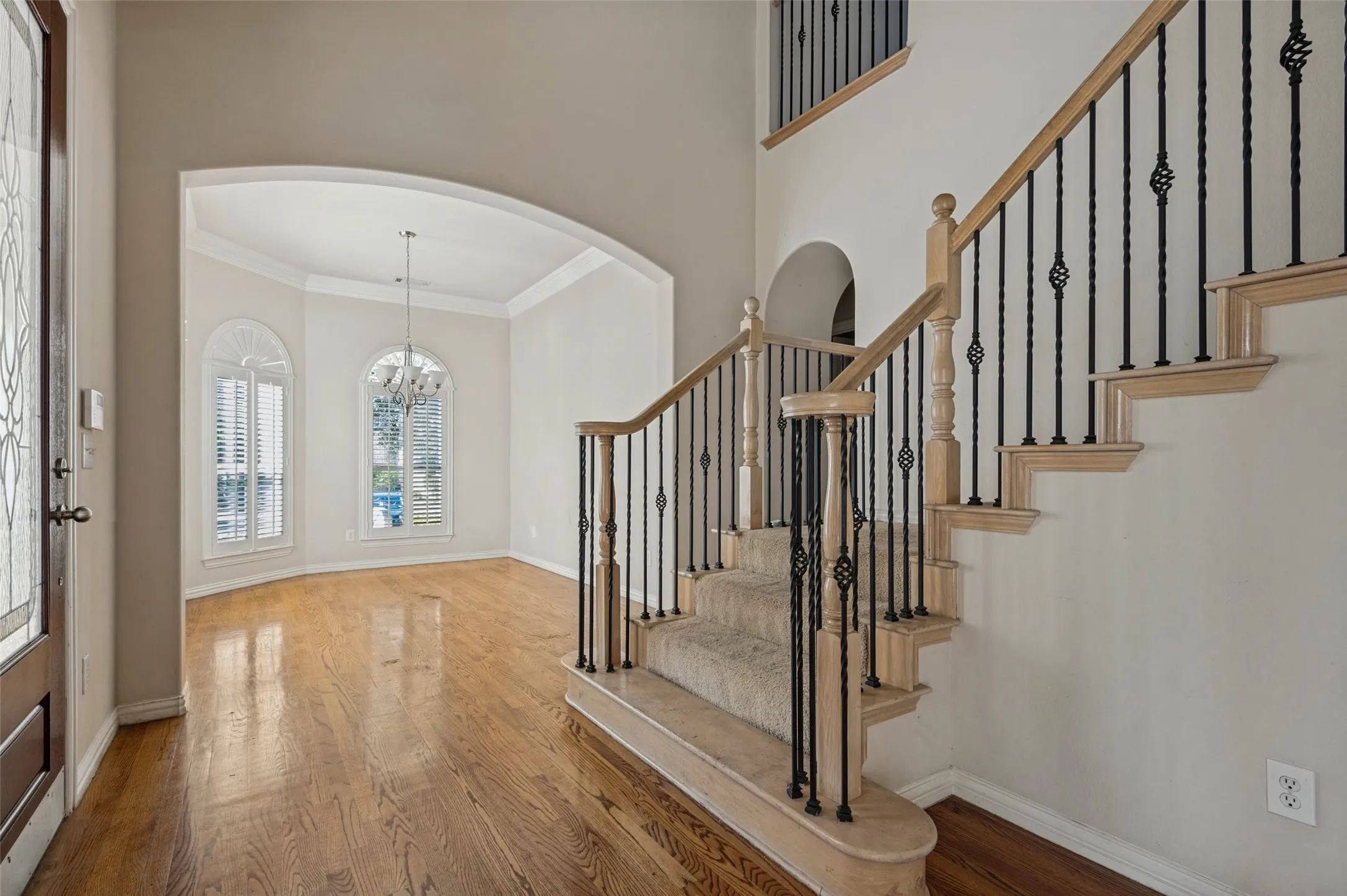 Single Family Residence For Sale in Dallas County , 1014 Ricci Court, Irving, Texas 75062, 4 Bedroom, 4 Bathroom, 2 Garage spaces, 3,039 Sqft, built in 2003, mls#21409908, Real Estate Agent in Irving, Homes For Sale in Dallas county, Homes For Sale in Irving, Realtor in Irving Texas, Real Estate Brokerage Independent Realty Texas, Luminita Cordes Realtor