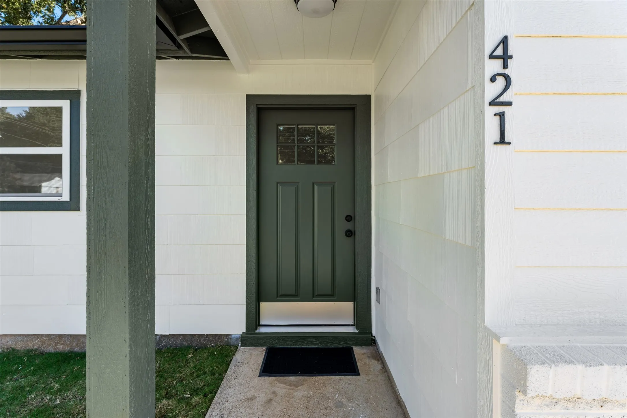 Single Family Residence For Sale in Mc Lennan County , 421 Dearborn Street, Waco, Texas 76704, 3 Bedroom, 1 Bathroom, Garage spaces, 1,054 Sqft, built in 1958, mls#21409939, Real Estate Agent in Waco, Homes For Sale in Mc Lennan county, Homes For Sale in Waco, Realtor in Waco Texas, Real Estate Brokerage Independent Realty Texas, Luminita Cordes Realtor