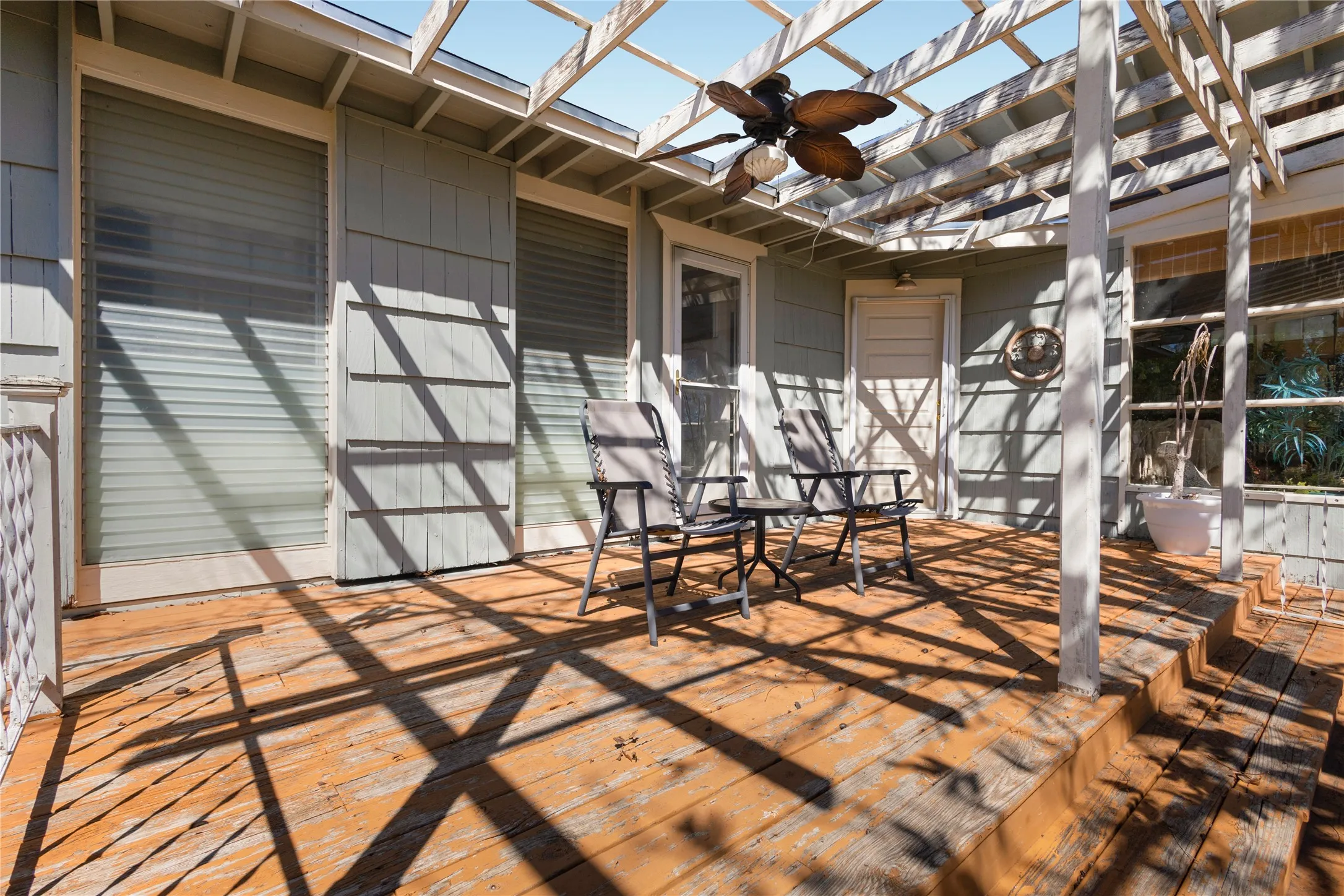 Single Family Residence For Sale in Coleman County , 500 Rio Grande Street, Coleman, Texas 76834, 3 Bedroom, 3 Bathroom, Garage spaces, 1,598 Sqft, built in 1950, mls#21406176, Real Estate Agent in Coleman, Homes For Sale in Coleman county, Homes For Sale in Coleman, Realtor in Coleman Texas, Real Estate Brokerage Independent Realty Texas, Luminita Cordes Realtor