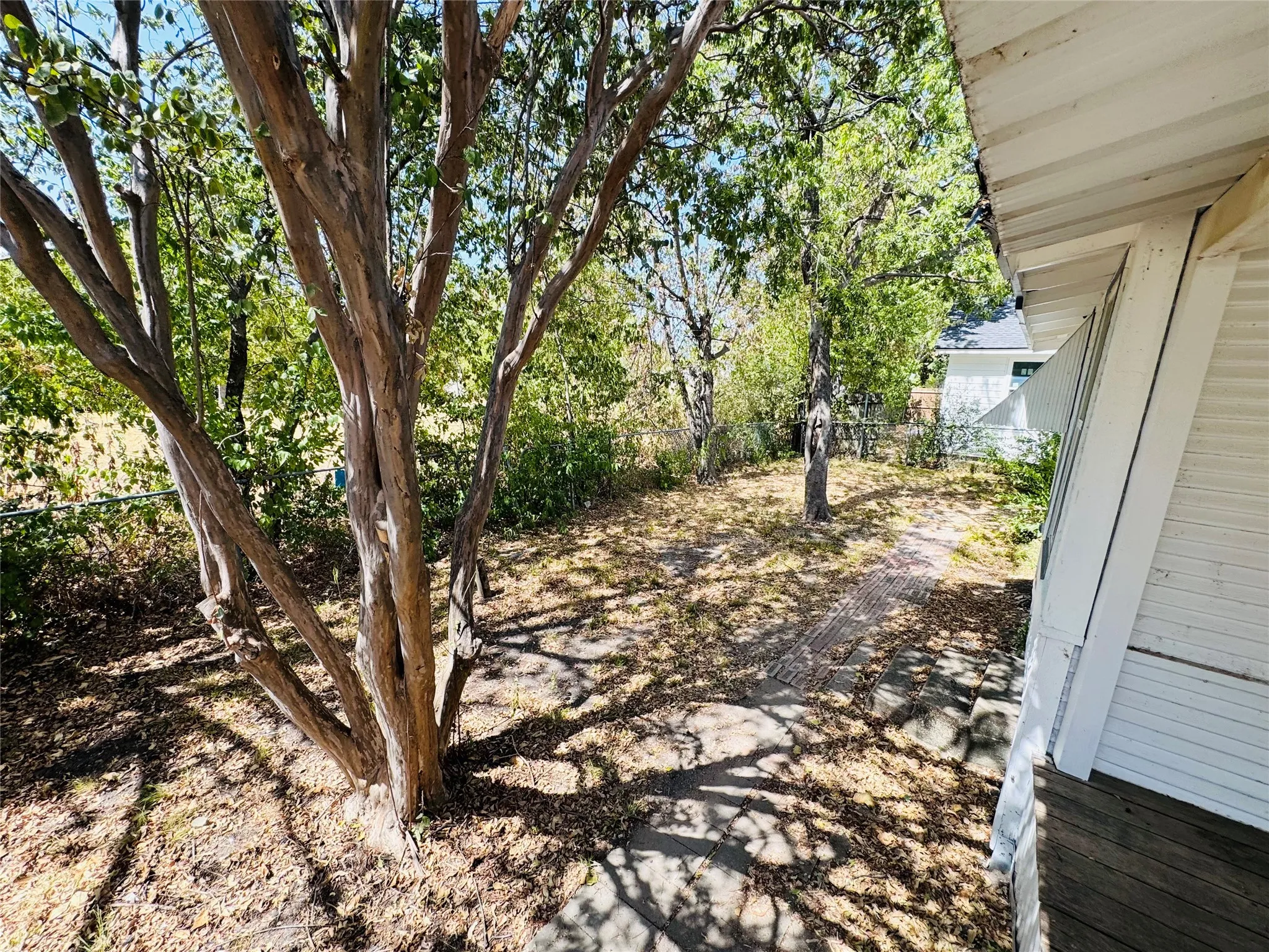 Single Family Residence For Rent in Dallas County , 311 Gibson Street, Mesquite, Texas 75149, 2 Bedroom, 1 Bathroom, Garage spaces, 1,056 Sqft, built in 1950, mls#21407107, Real Estate Agent in Mesquite, Homes For Rent in Dallas county, Homes For Rent in Mesquite, Realtor in Mesquite Texas, Real Estate Brokerage Independent Realty Texas, Luminita Cordes Realtor