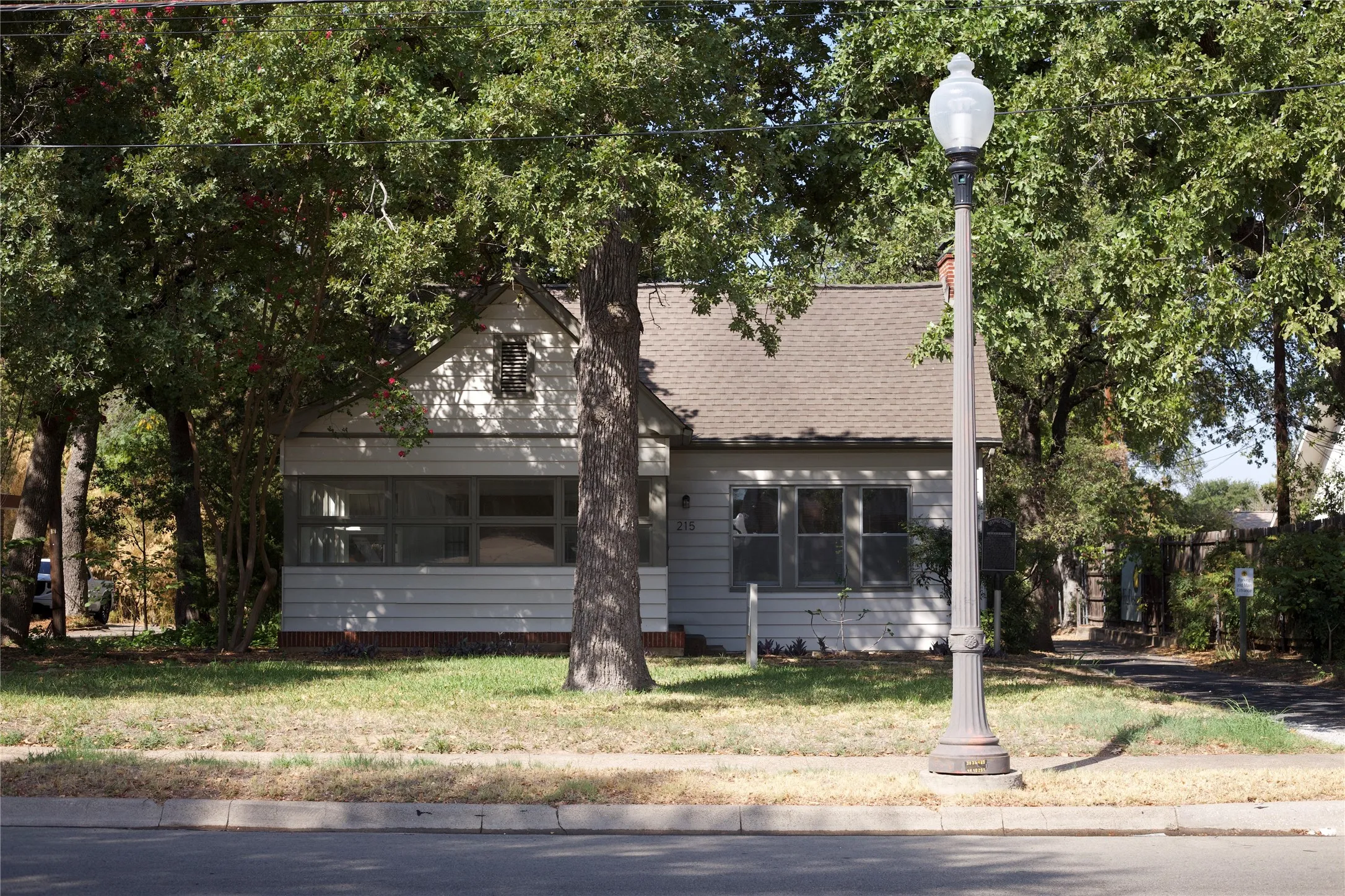 Office For Rent in Dallas County , 215 S O'Connor Road, Irving, Texas 75060, 0, 0, Garage spaces, 0 Sqft, built in 1925, mls#21401552, Real Estate Agent in Irving, Homes For Rent in Dallas county, Homes For Rent in Irving, Realtor in Irving Texas, Real Estate Brokerage Independent Realty Texas, Luminita Cordes Realtor