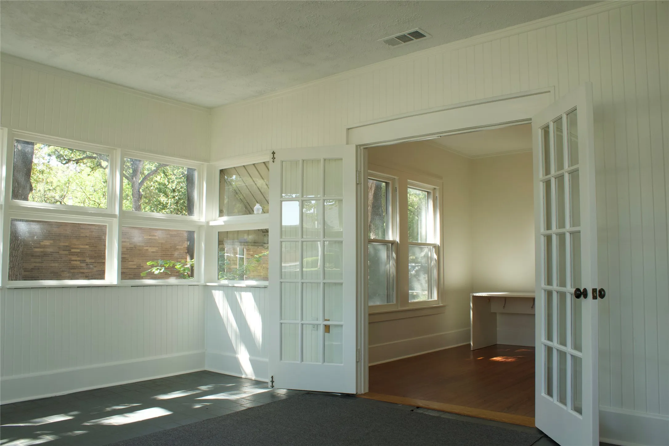 Office For Rent in Dallas County , 215 S O'Connor Road, Irving, Texas 75060, 0, 0, Garage spaces, 0 Sqft, built in 1925, mls#21401552, Real Estate Agent in Irving, Homes For Rent in Dallas county, Homes For Rent in Irving, Realtor in Irving Texas, Real Estate Brokerage Independent Realty Texas, Luminita Cordes Realtor