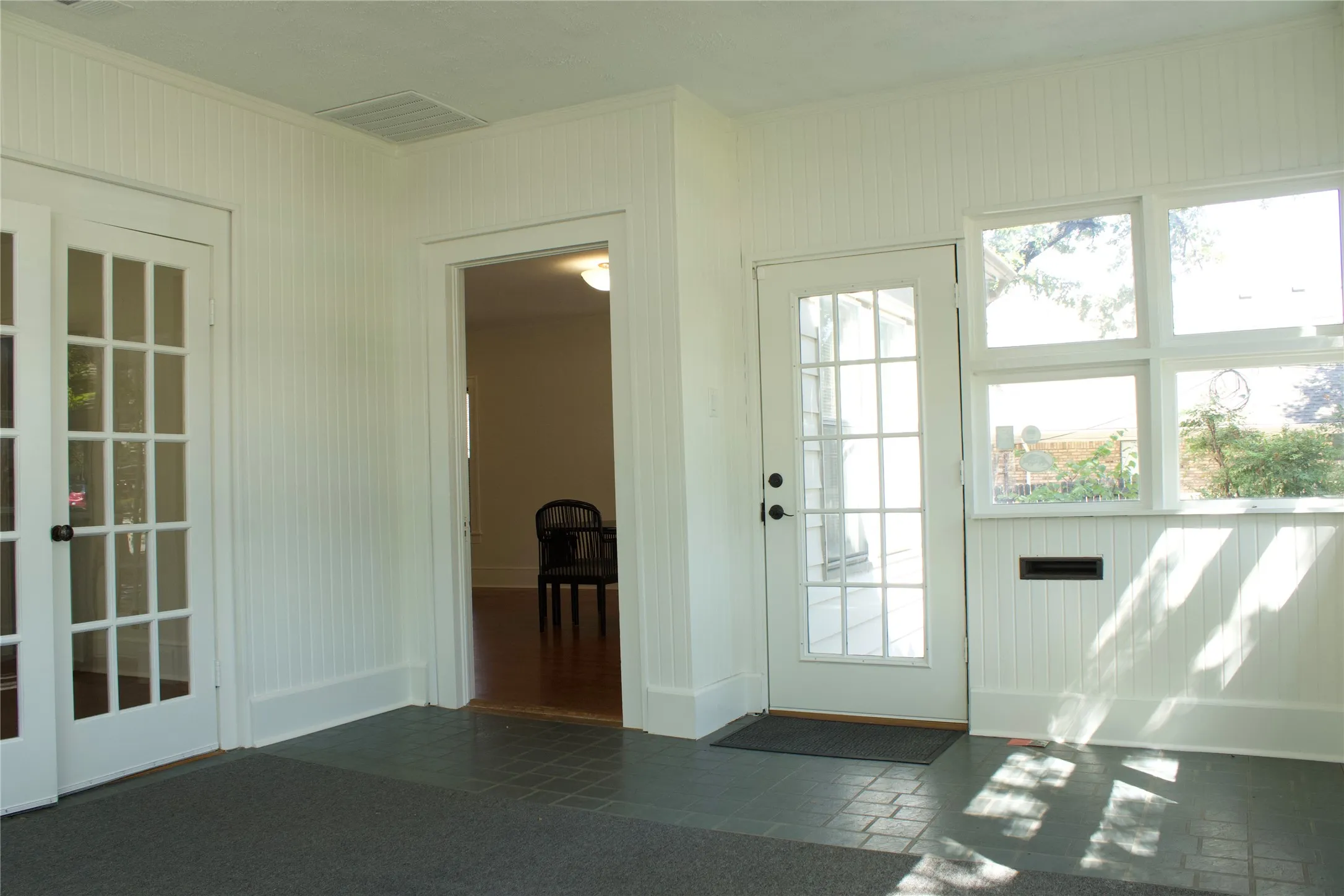 Office For Rent in Dallas County , 215 S O'Connor Road, Irving, Texas 75060, 0, 0, Garage spaces, 0 Sqft, built in 1925, mls#21401552, Real Estate Agent in Irving, Homes For Rent in Dallas county, Homes For Rent in Irving, Realtor in Irving Texas, Real Estate Brokerage Independent Realty Texas, Luminita Cordes Realtor