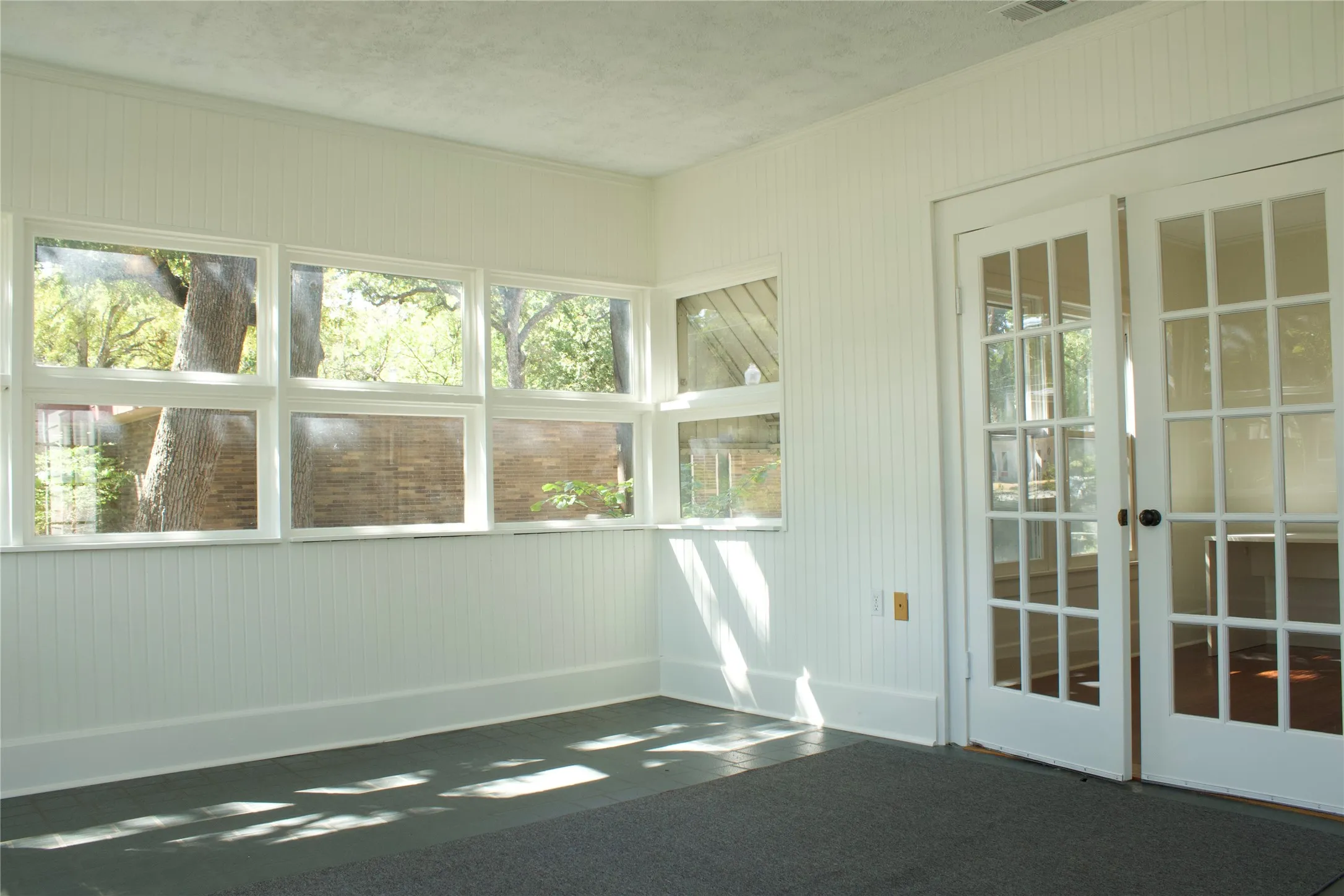 Office For Rent in Dallas County , 215 S O'Connor Road, Irving, Texas 75060, 0, 0, Garage spaces, 0 Sqft, built in 1925, mls#21401552, Real Estate Agent in Irving, Homes For Rent in Dallas county, Homes For Rent in Irving, Realtor in Irving Texas, Real Estate Brokerage Independent Realty Texas, Luminita Cordes Realtor