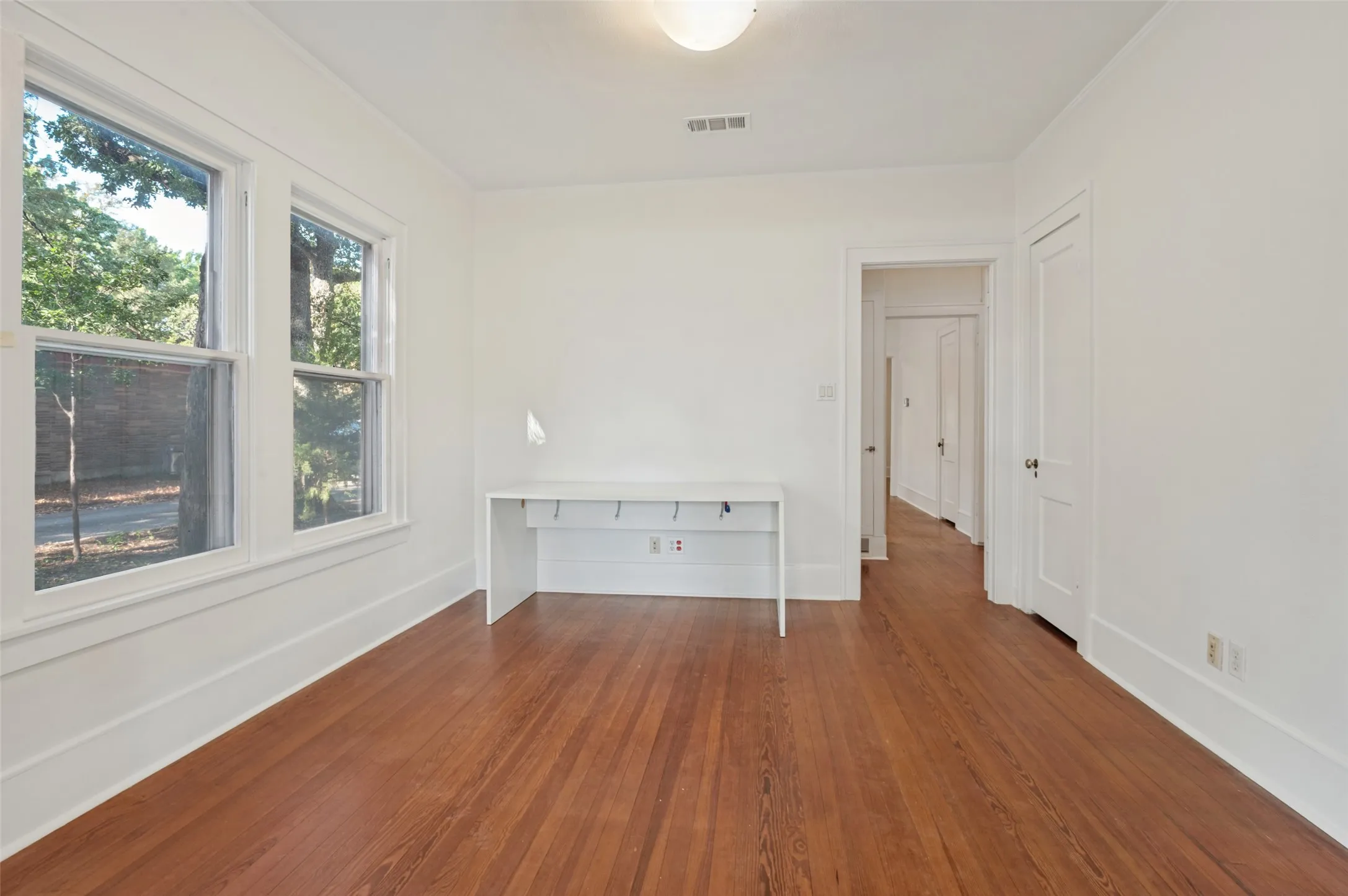Office For Rent in Dallas County , 215 S O'Connor Road, Irving, Texas 75060, 0, 0, Garage spaces, 0 Sqft, built in 1925, mls#21401552, Real Estate Agent in Irving, Homes For Rent in Dallas county, Homes For Rent in Irving, Realtor in Irving Texas, Real Estate Brokerage Independent Realty Texas, Luminita Cordes Realtor