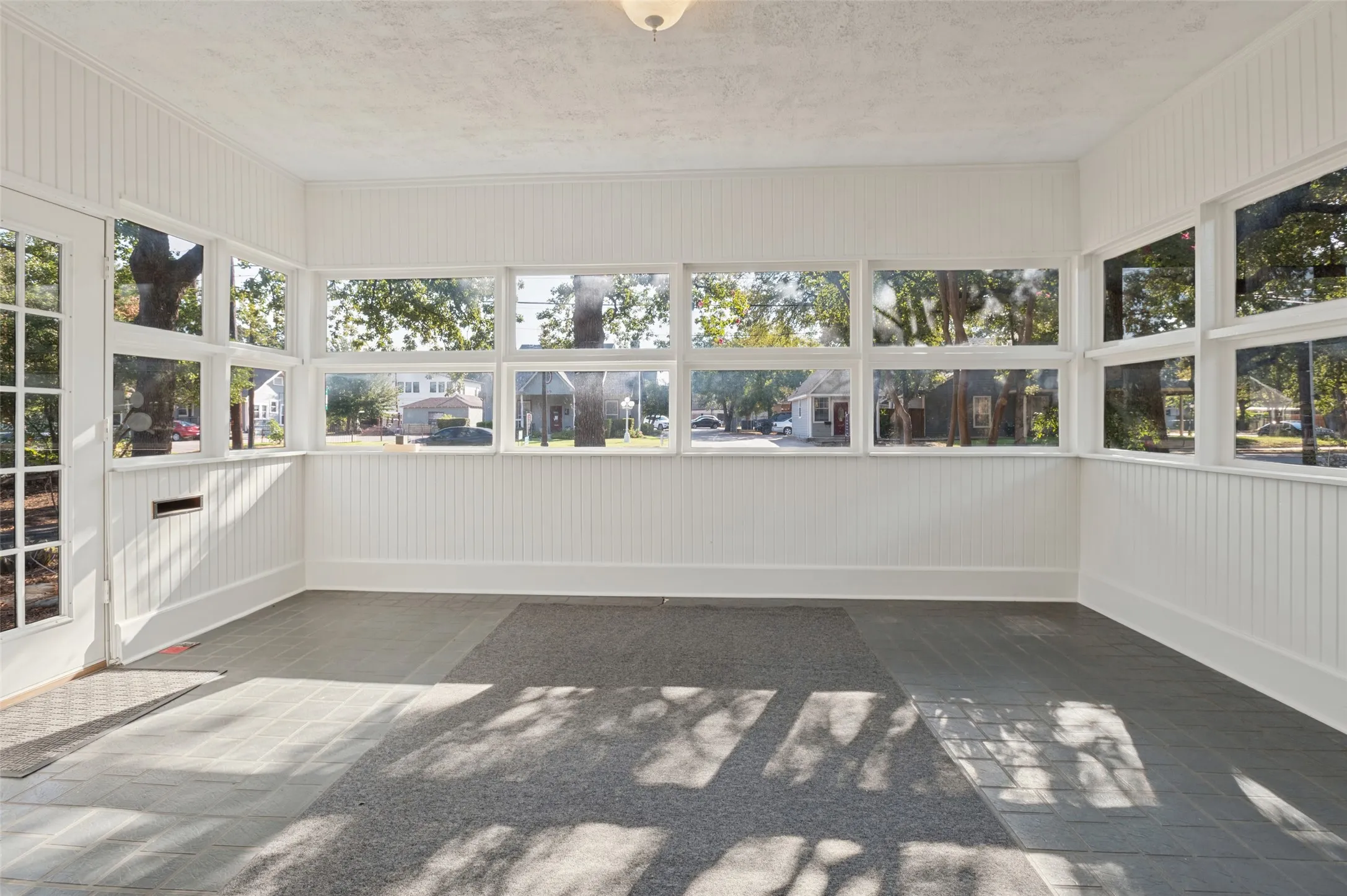 Office For Rent in Dallas County , 215 S O'Connor Road, Irving, Texas 75060, 0, 0, Garage spaces, 0 Sqft, built in 1925, mls#21401552, Real Estate Agent in Irving, Homes For Rent in Dallas county, Homes For Rent in Irving, Realtor in Irving Texas, Real Estate Brokerage Independent Realty Texas, Luminita Cordes Realtor