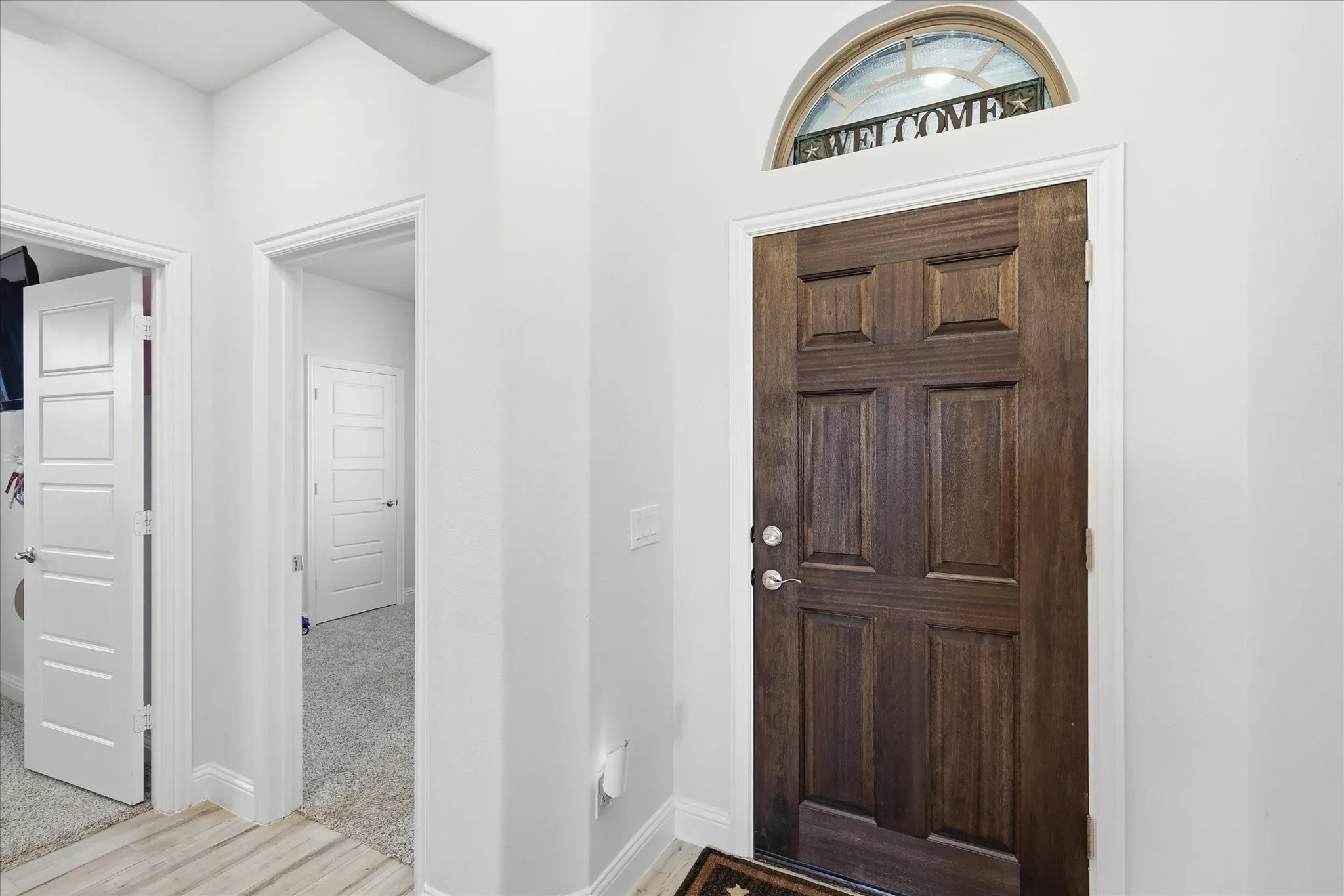 Single Family Residence For Sale in Grayson County , 804 Mary Lee Lane, Collinsville, Texas 76233, 3 Bedroom, 2 Bathroom, 2 Garage spaces, 1,968 Sqft, built in 2024, mls#21409650, Real Estate Agent in Collinsville, Homes For Sale in Grayson county, Homes For Sale in Collinsville, Realtor in Collinsville Texas, Real Estate Brokerage Independent Realty Texas, Luminita Cordes Realtor