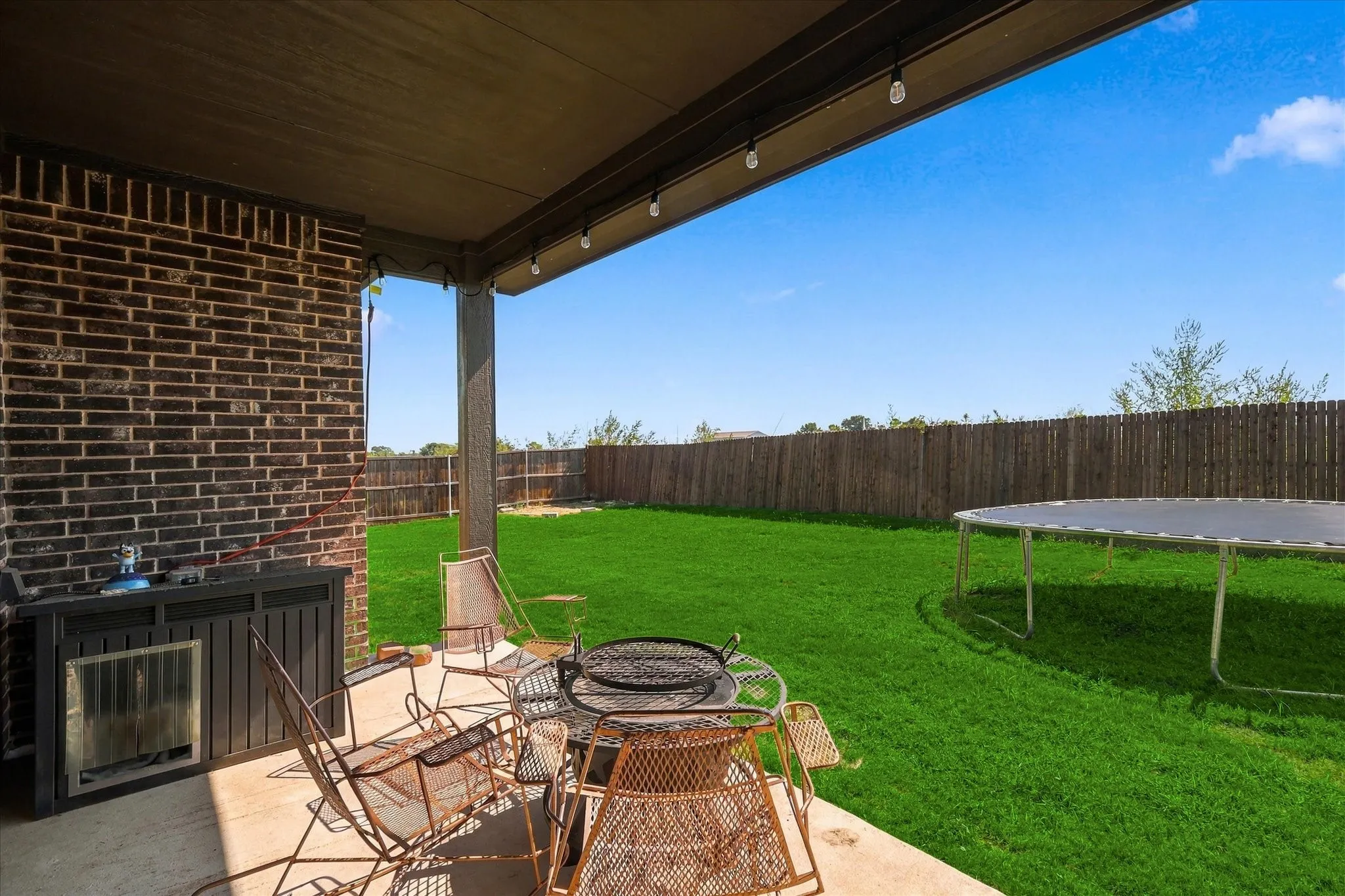 Single Family Residence For Sale in Grayson County , 804 Mary Lee Lane, Collinsville, Texas 76233, 3 Bedroom, 2 Bathroom, 2 Garage spaces, 1,968 Sqft, built in 2024, mls#21409650, Real Estate Agent in Collinsville, Homes For Sale in Grayson county, Homes For Sale in Collinsville, Realtor in Collinsville Texas, Real Estate Brokerage Independent Realty Texas, Luminita Cordes Realtor