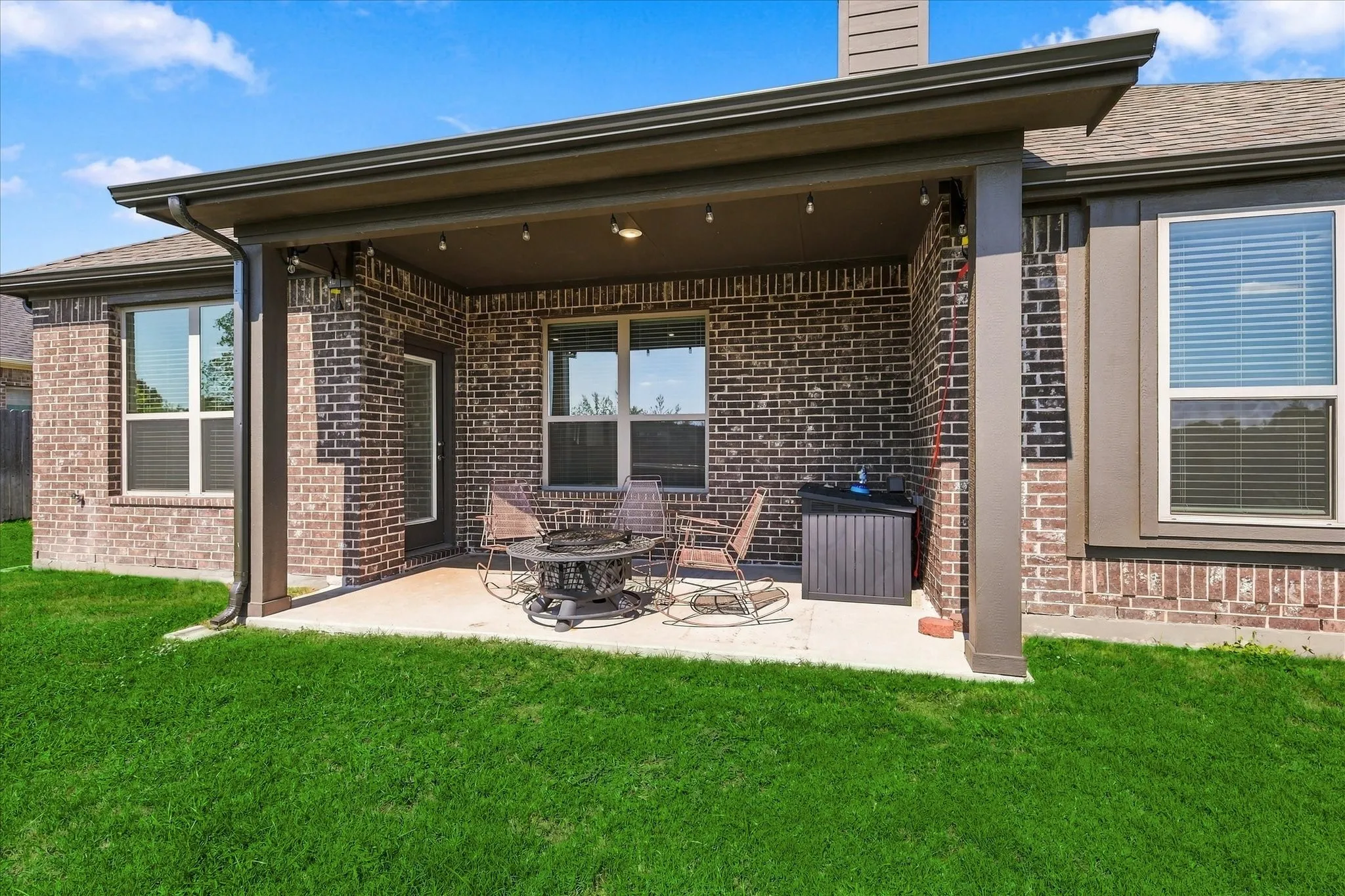 Single Family Residence For Sale in Grayson County , 804 Mary Lee Lane, Collinsville, Texas 76233, 3 Bedroom, 2 Bathroom, 2 Garage spaces, 1,968 Sqft, built in 2024, mls#21409650, Real Estate Agent in Collinsville, Homes For Sale in Grayson county, Homes For Sale in Collinsville, Realtor in Collinsville Texas, Real Estate Brokerage Independent Realty Texas, Luminita Cordes Realtor