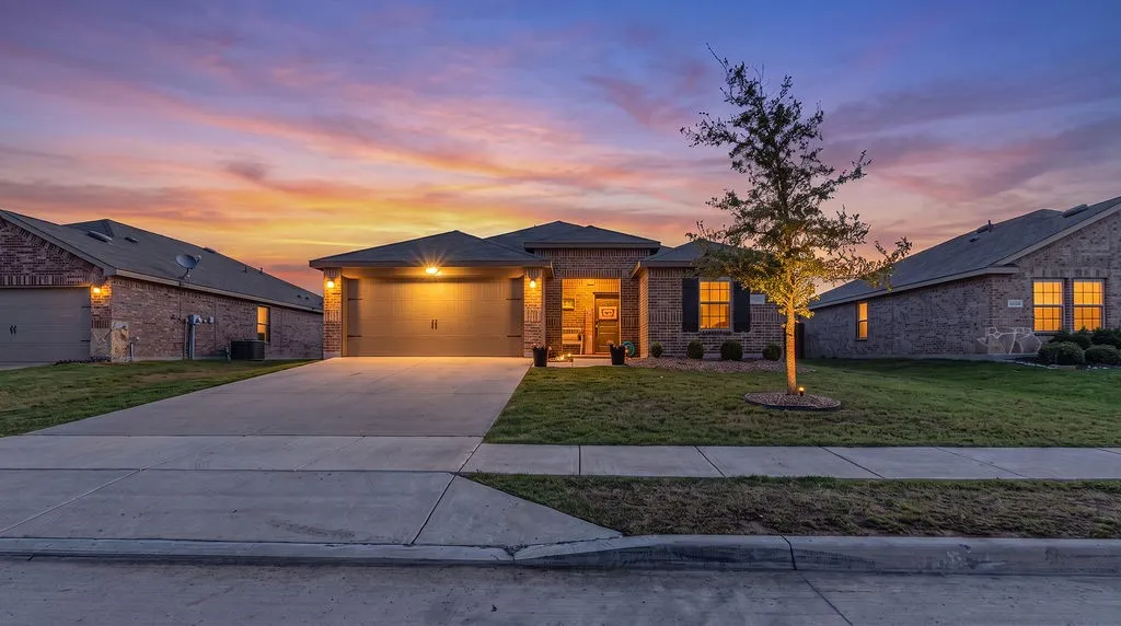 Single Family Residence For Sale