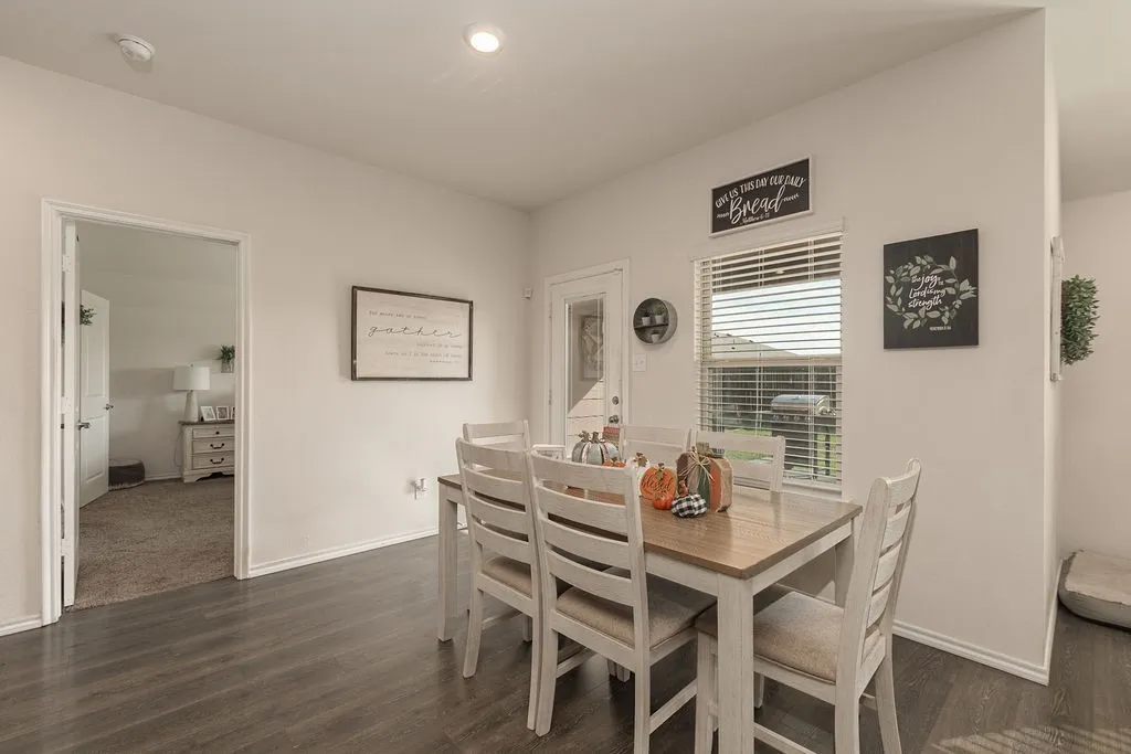 Single Family Residence For Sale in Collin County , 1303 Bushel Drive, Josephine, Texas 75189, 3 Bedroom, 2 Bathroom, 2 Garage spaces, 1,610 Sqft, built in 2021, mls#21408552, Real Estate Agent in Josephine, Homes For Sale in Collin county, Homes For Sale in Josephine, Realtor in Josephine Texas, Real Estate Brokerage Independent Realty Texas, Luminita Cordes Realtor