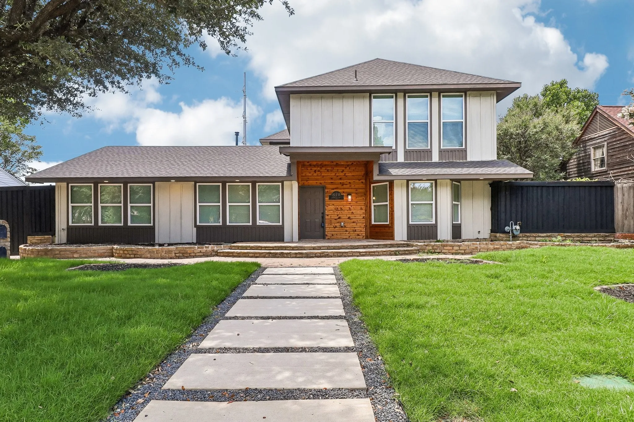 Single Family Residence For Sale