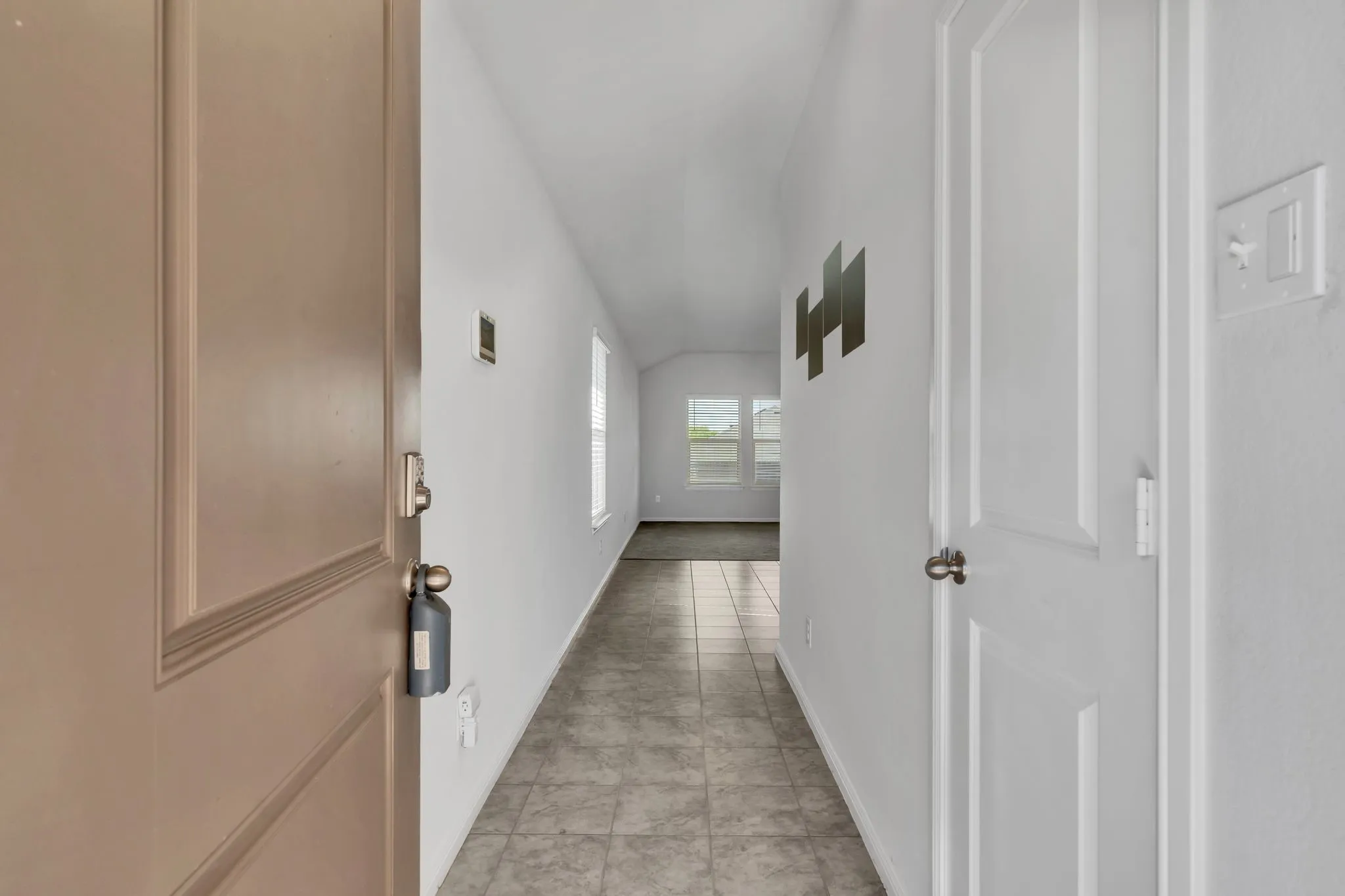 Single Family Residence For Sale in Denton County , 16617 Porterfield Lane, Justin, Texas 76247, 3 Bedroom, 2 Bathroom, 2 Garage spaces, 1,554 Sqft, built in 2022, mls#21386476, Real Estate Agent in Justin, Homes For Sale in Denton county, Homes For Sale in Justin, Realtor in Justin Texas, Real Estate Brokerage Independent Realty Texas, Luminita Cordes Realtor