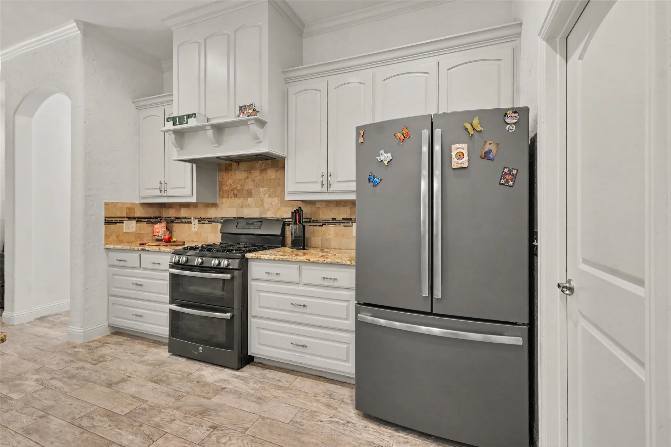 Single Family Residence For Sale in Dallas County , 116 E 8th Street, Irving, Texas 75060, 3 Bedroom, 3 Bathroom, 3 Garage spaces, 1,937 Sqft, built in 2015, mls#21409444, Real Estate Agent in Irving, Homes For Sale in Dallas county, Homes For Sale in Irving, Realtor in Irving Texas, Real Estate Brokerage Independent Realty Texas, Luminita Cordes Realtor