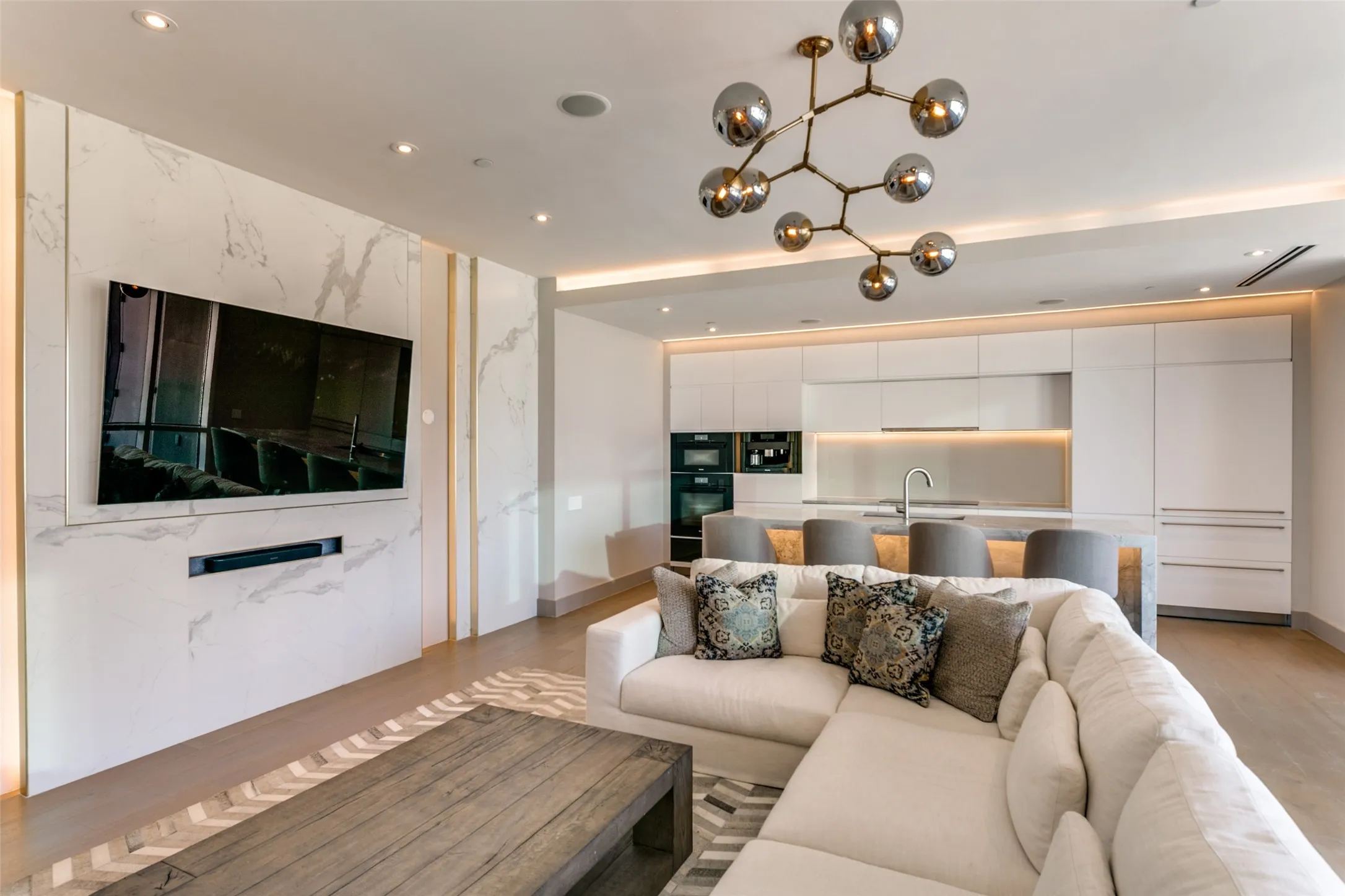 Condominium For Rent