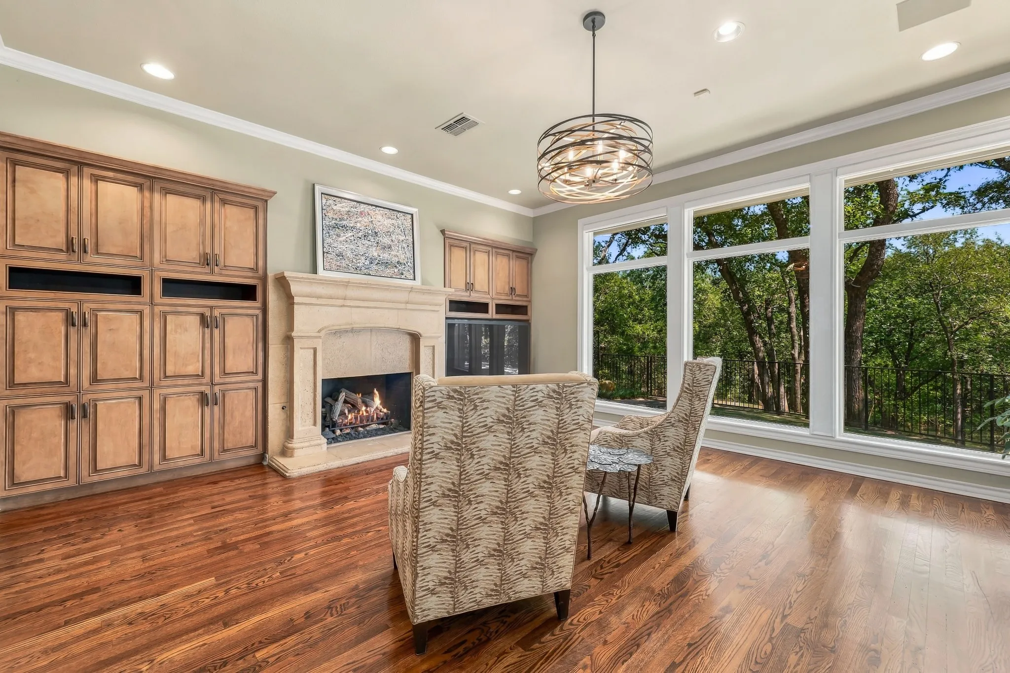 Single Family Residence For Sale in Tarrant County , 2119 N Fielder Road, Arlington, Texas 76012, 4 Bedroom, 4 Bathroom, 2 Garage spaces, 5,496 Sqft, built in 1988, mls#21404922, Real Estate Agent in Arlington, Homes For Sale in Tarrant county, Homes For Sale in Arlington, Realtor in Arlington Texas, Real Estate Brokerage Independent Realty Texas, Luminita Cordes Realtor