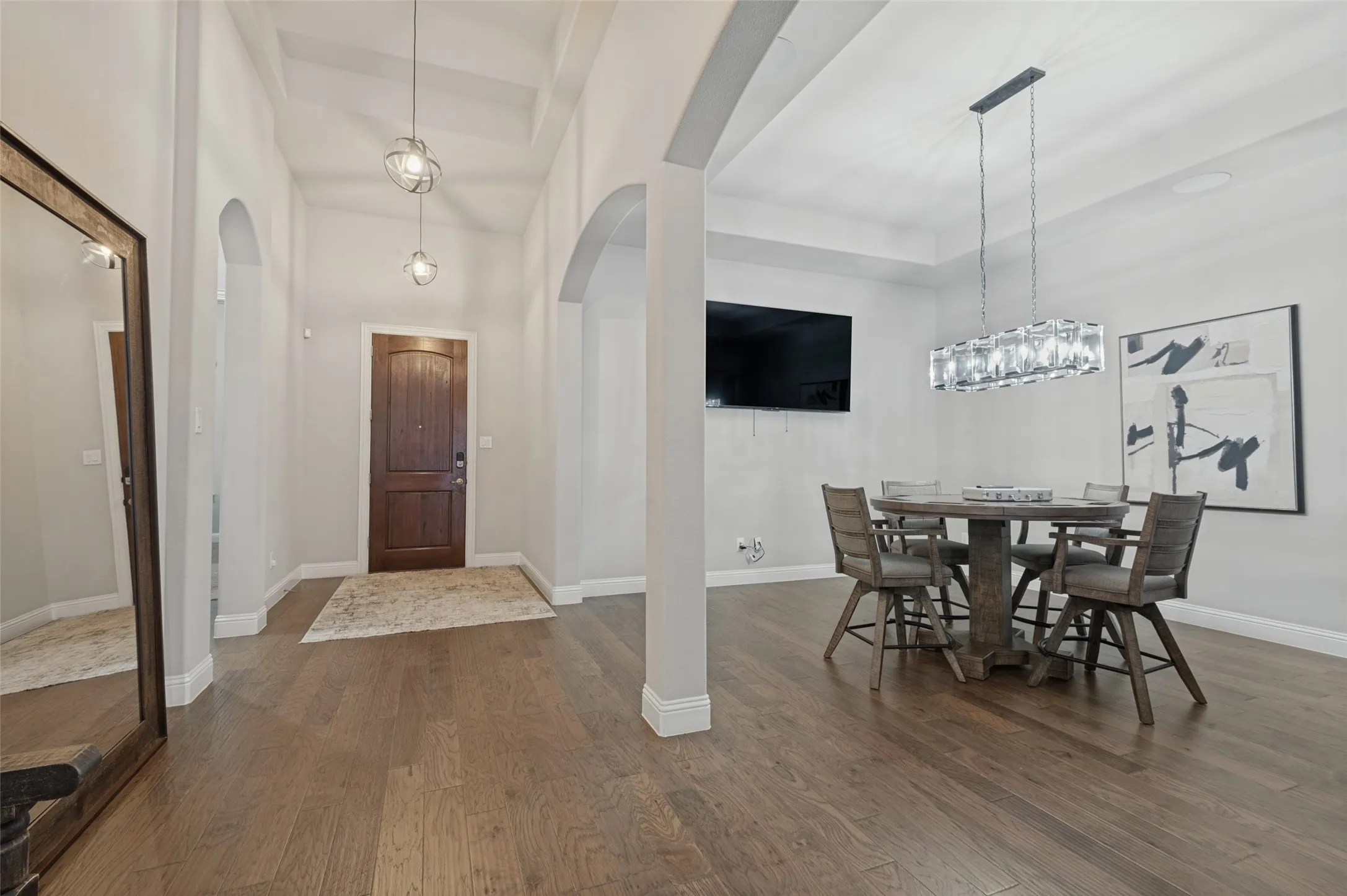 Single Family Residence For Sale in Dallas County , 6822 Historic View, Dallas, Texas 75236, 5 Bedroom, 4 Bathroom, 3 Garage spaces, 3,820 Sqft, built in 2017, mls#21409216, Real Estate Agent in Dallas, Homes For Sale in Dallas county, Homes For Sale in Dallas, Realtor in Dallas Texas, Real Estate Brokerage Independent Realty Texas, Luminita Cordes Realtor