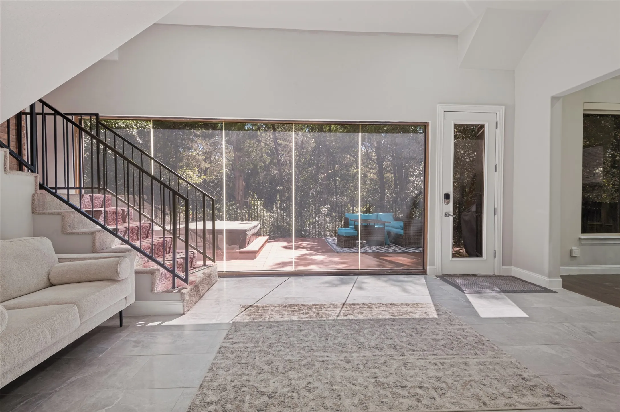 Single Family Residence For Sale in Dallas County , 6822 Historic View, Dallas, Texas 75236, 5 Bedroom, 4 Bathroom, 3 Garage spaces, 3,820 Sqft, built in 2017, mls#21409216, Real Estate Agent in Dallas, Homes For Sale in Dallas county, Homes For Sale in Dallas, Realtor in Dallas Texas, Real Estate Brokerage Independent Realty Texas, Luminita Cordes Realtor