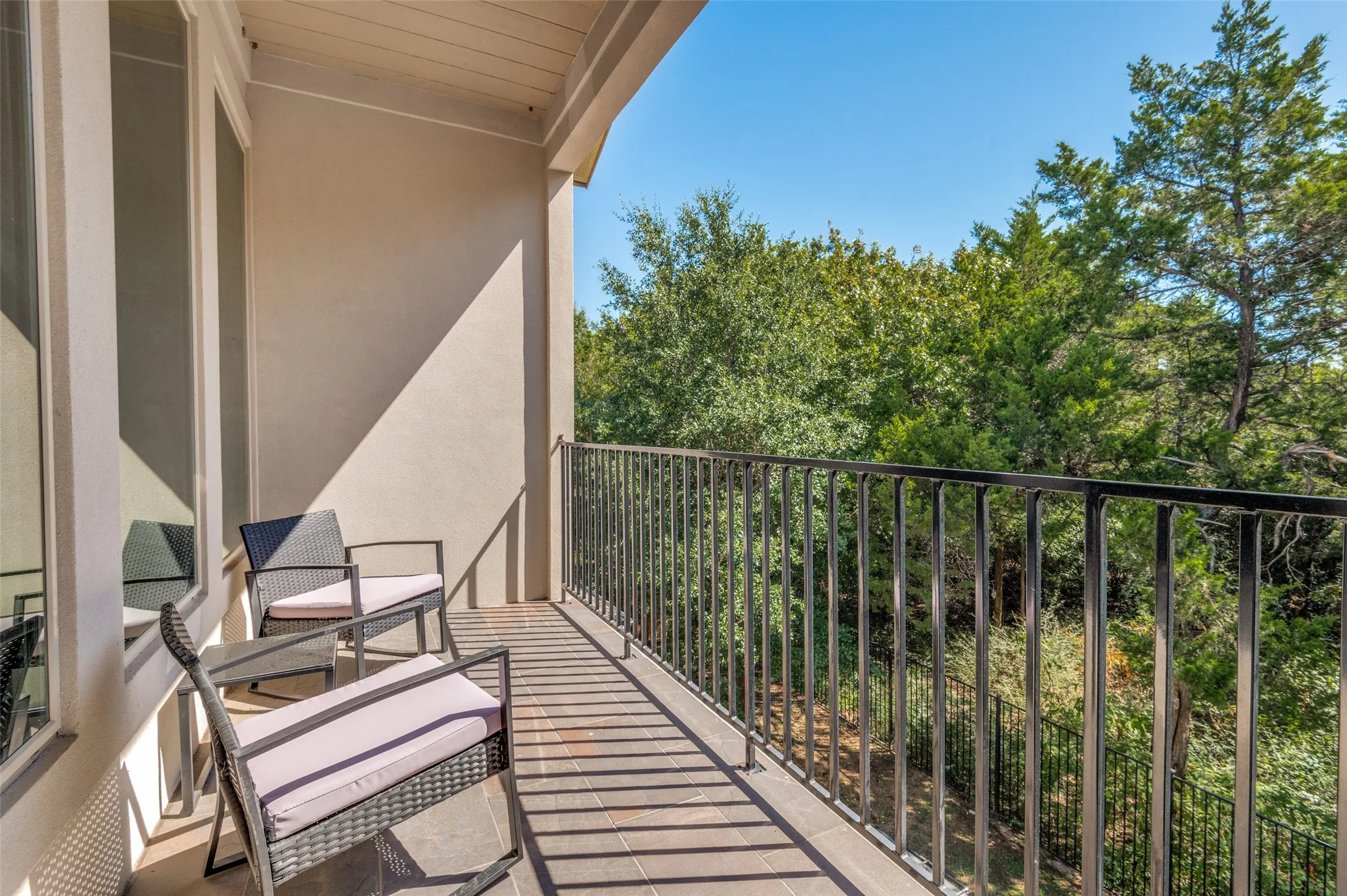 Single Family Residence For Sale in Dallas County , 6822 Historic View, Dallas, Texas 75236, 5 Bedroom, 4 Bathroom, 3 Garage spaces, 3,820 Sqft, built in 2017, mls#21409216, Real Estate Agent in Dallas, Homes For Sale in Dallas county, Homes For Sale in Dallas, Realtor in Dallas Texas, Real Estate Brokerage Independent Realty Texas, Luminita Cordes Realtor