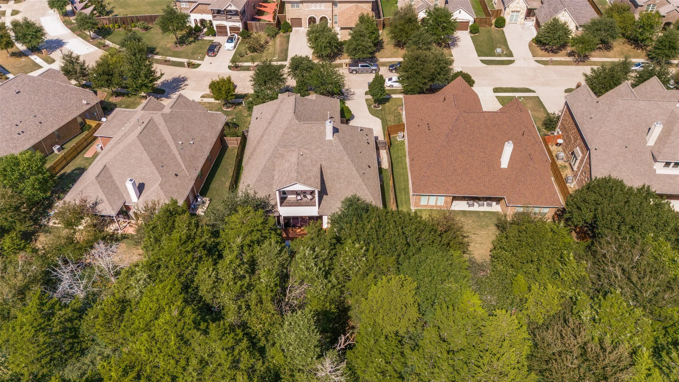 Single Family Residence For Sale in Dallas County , 6822 Historic View, Dallas, Texas 75236, 5 Bedroom, 4 Bathroom, 3 Garage spaces, 3,820 Sqft, built in 2017, mls#21409216, Real Estate Agent in Dallas, Homes For Sale in Dallas county, Homes For Sale in Dallas, Realtor in Dallas Texas, Real Estate Brokerage Independent Realty Texas, Luminita Cordes Realtor