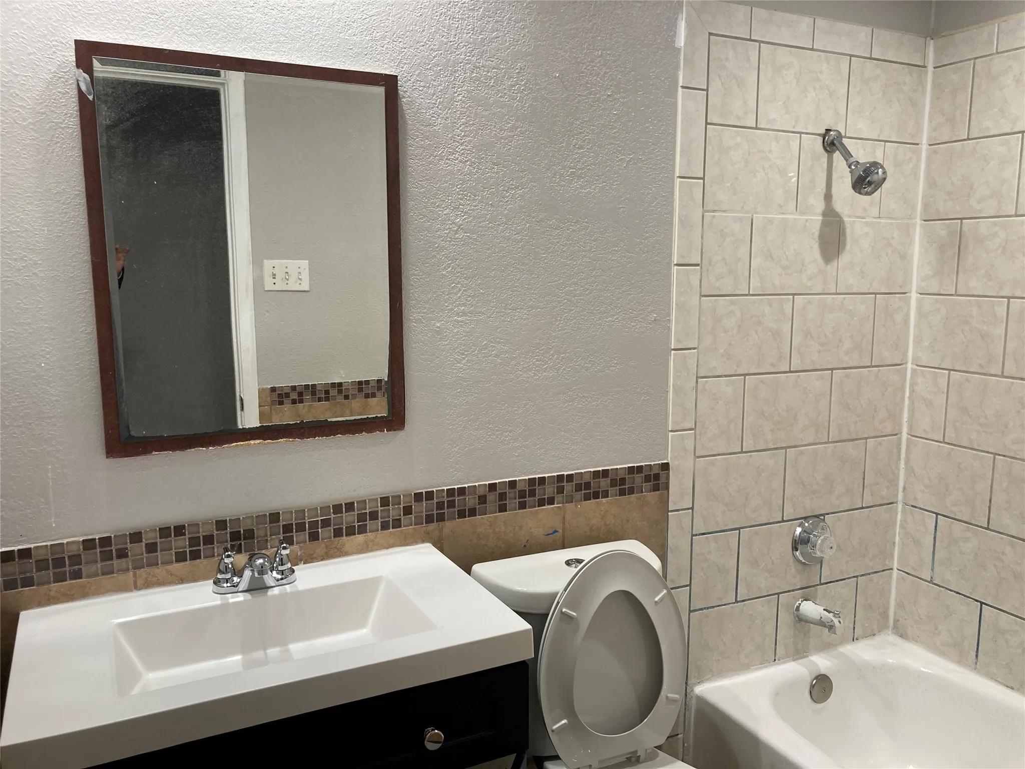 Single Family Residence For Rent in Denton County , 1825 Chisolm Trail, Lewisville, Texas 75077, 4 Bedroom, 2 Bathroom, 2 Garage spaces, 1,752 Sqft, built in 1978, mls#21410008, Real Estate Agent in Lewisville, Homes For Rent in Denton county, Homes For Rent in Lewisville, Realtor in Lewisville Texas, Real Estate Brokerage Independent Realty Texas, Luminita Cordes Realtor