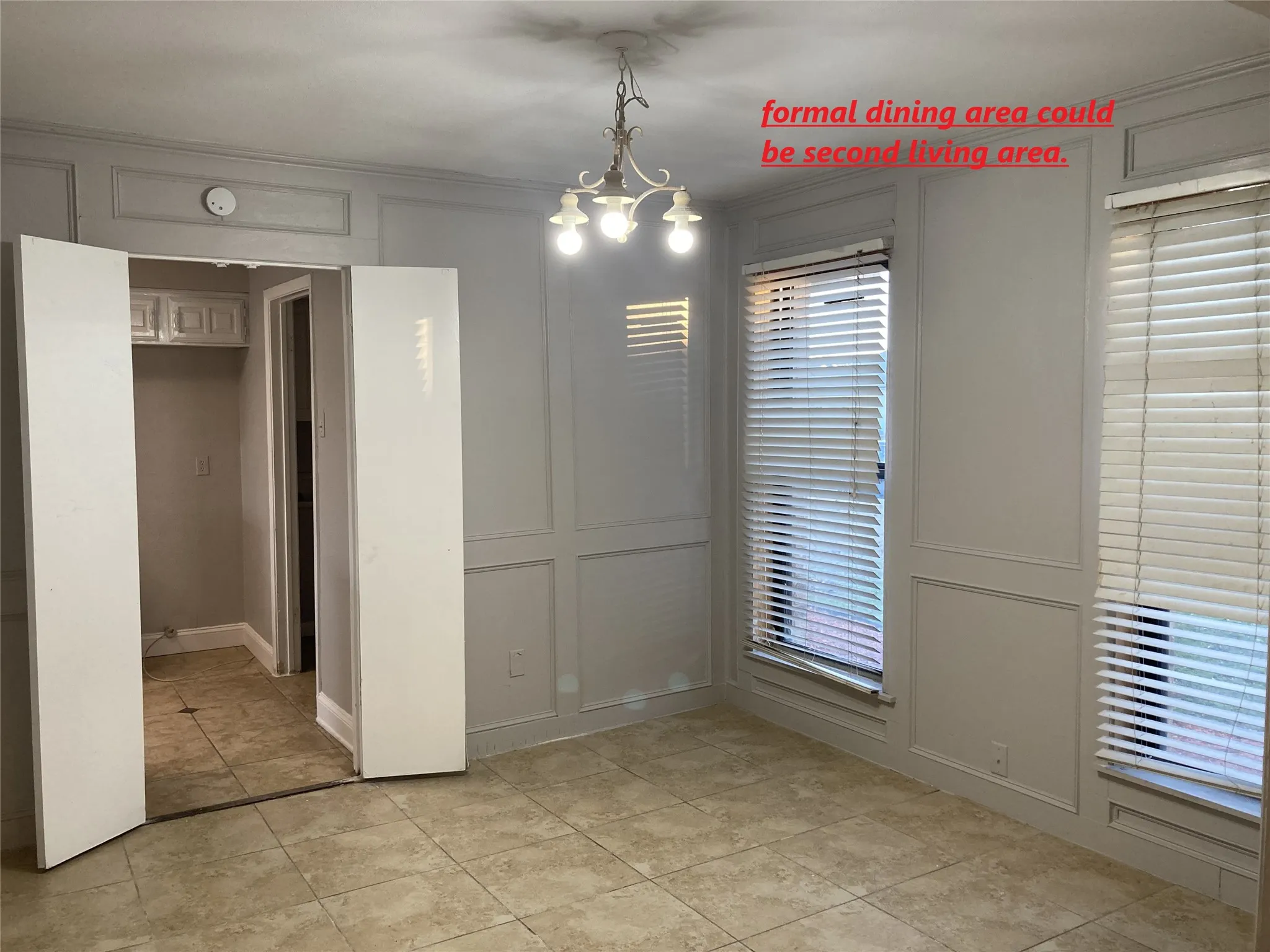Single Family Residence For Rent in Denton County , 1825 Chisolm Trail, Lewisville, Texas 75077, 4 Bedroom, 2 Bathroom, 2 Garage spaces, 1,752 Sqft, built in 1978, mls#21410008, Real Estate Agent in Lewisville, Homes For Rent in Denton county, Homes For Rent in Lewisville, Realtor in Lewisville Texas, Real Estate Brokerage Independent Realty Texas, Luminita Cordes Realtor