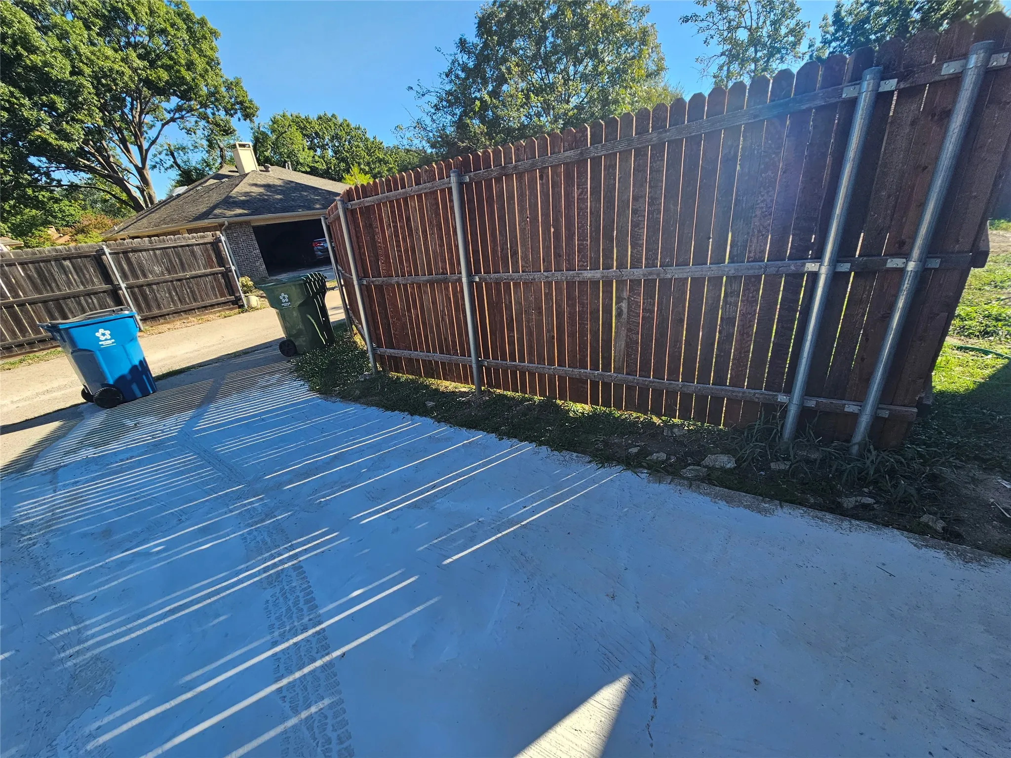 Single Family Residence For Rent in Denton County , 1825 Chisolm Trail, Lewisville, Texas 75077, 4 Bedroom, 2 Bathroom, 2 Garage spaces, 1,752 Sqft, built in 1978, mls#21410008, Real Estate Agent in Lewisville, Homes For Rent in Denton county, Homes For Rent in Lewisville, Realtor in Lewisville Texas, Real Estate Brokerage Independent Realty Texas, Luminita Cordes Realtor