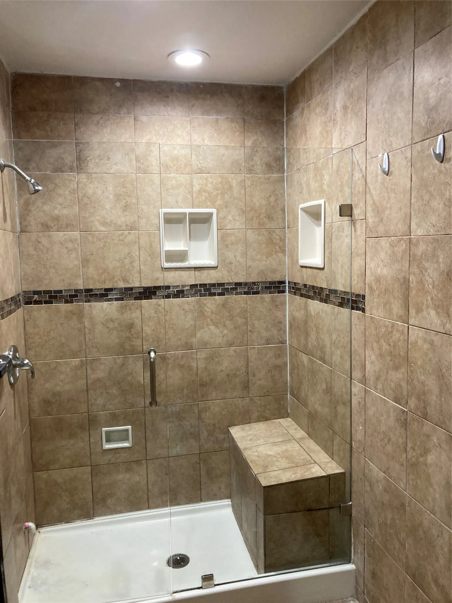 Single Family Residence For Rent in Denton County , 1825 Chisolm Trail, Lewisville, Texas 75077, 4 Bedroom, 2 Bathroom, 2 Garage spaces, 1,752 Sqft, built in 1978, mls#21410008, Real Estate Agent in Lewisville, Homes For Rent in Denton county, Homes For Rent in Lewisville, Realtor in Lewisville Texas, Real Estate Brokerage Independent Realty Texas, Luminita Cordes Realtor