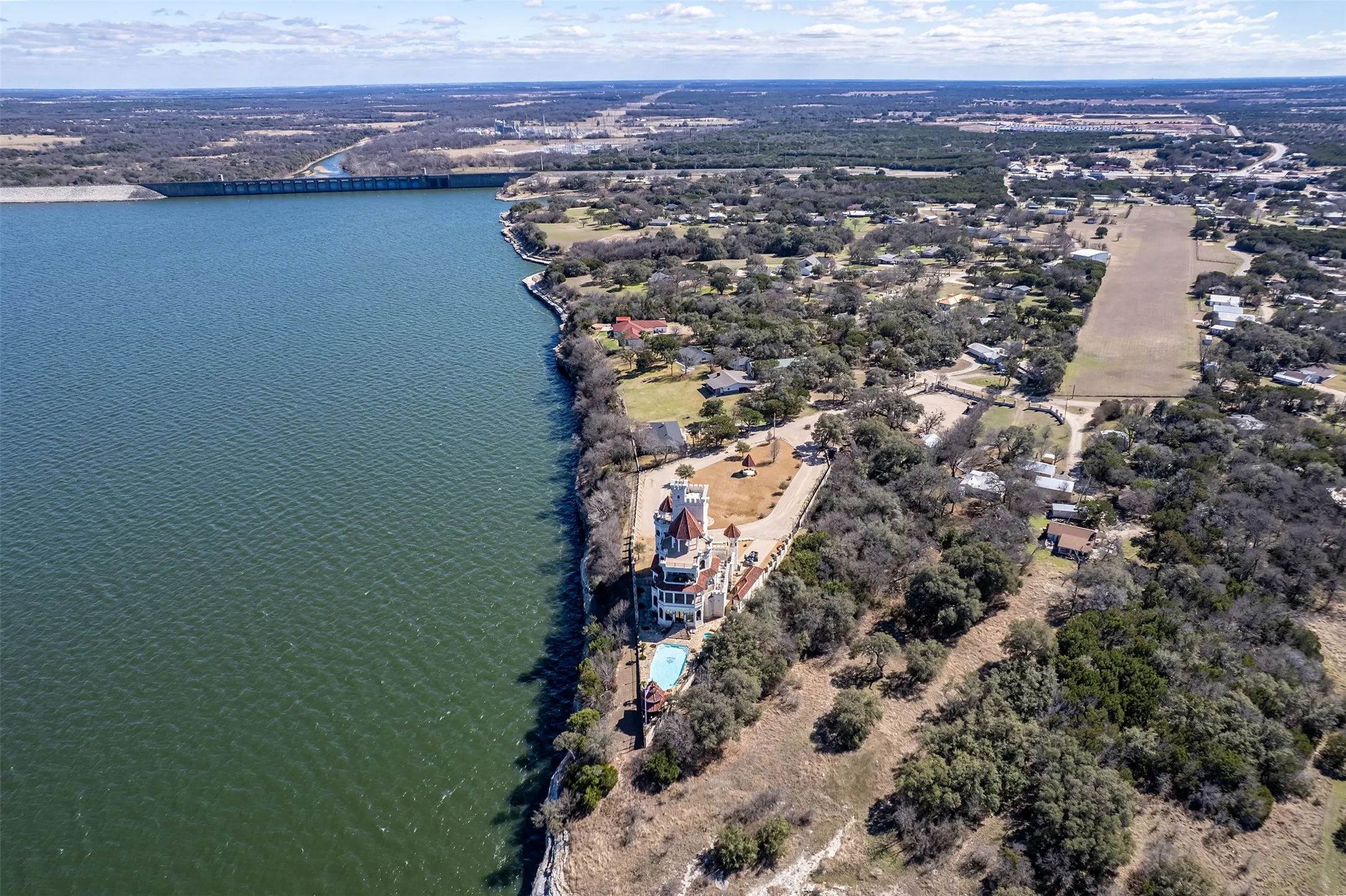 Manufactured Home For Sale in Bosque County , 470 County road 1812, Clifton, Texas 76634, 3 Bedroom, 2 Bathroom, 2 Garage spaces, 1,584 Sqft, built in 1973, mls#21409686, Real Estate Agent in Clifton, Homes For Sale in Bosque county, Homes For Sale in Clifton, Realtor in Clifton Texas, Real Estate Brokerage Independent Realty Texas, Luminita Cordes Realtor